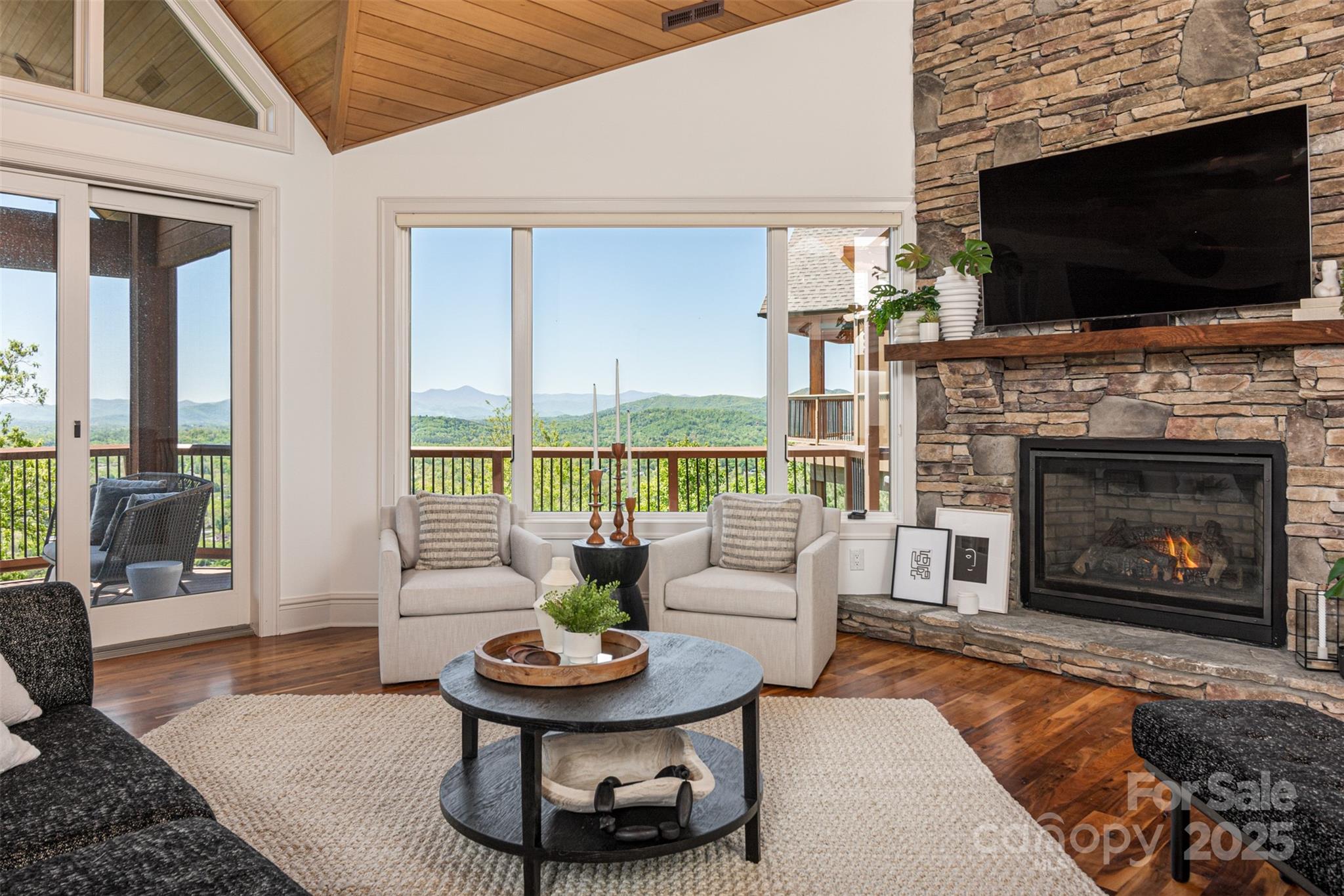 21 South Point Drive