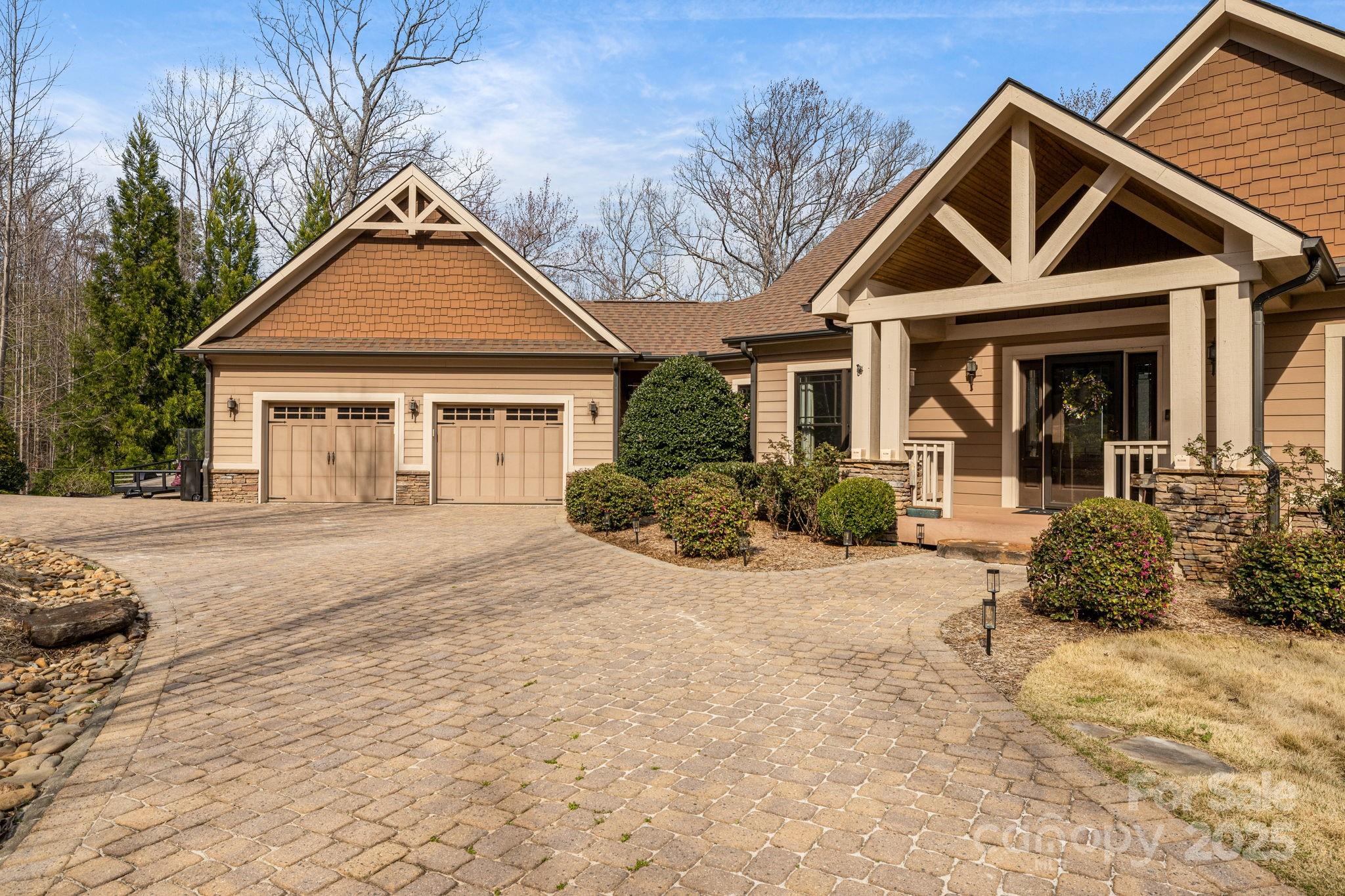 135 Anthony Court