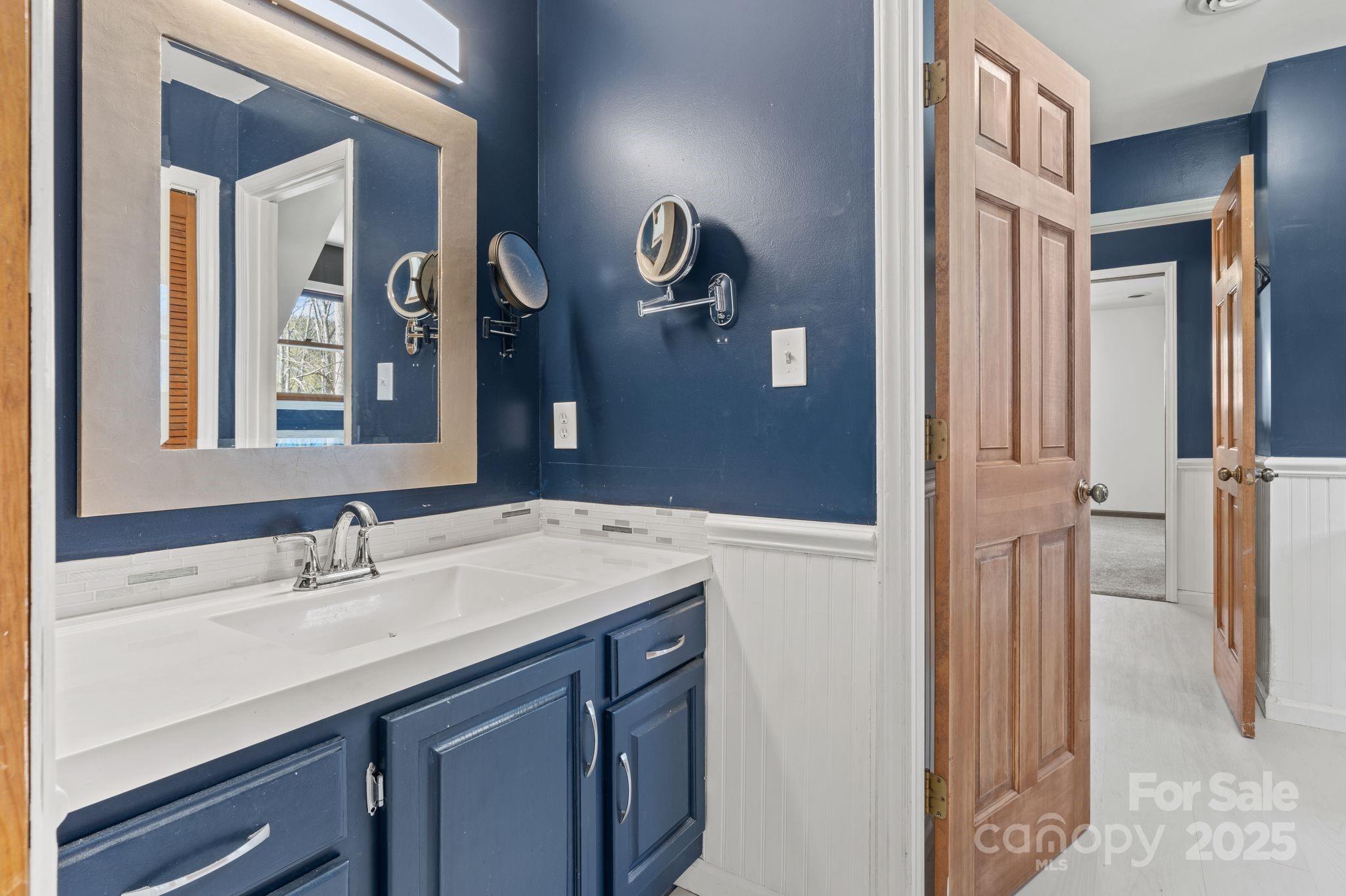 207 Cedarview Drive