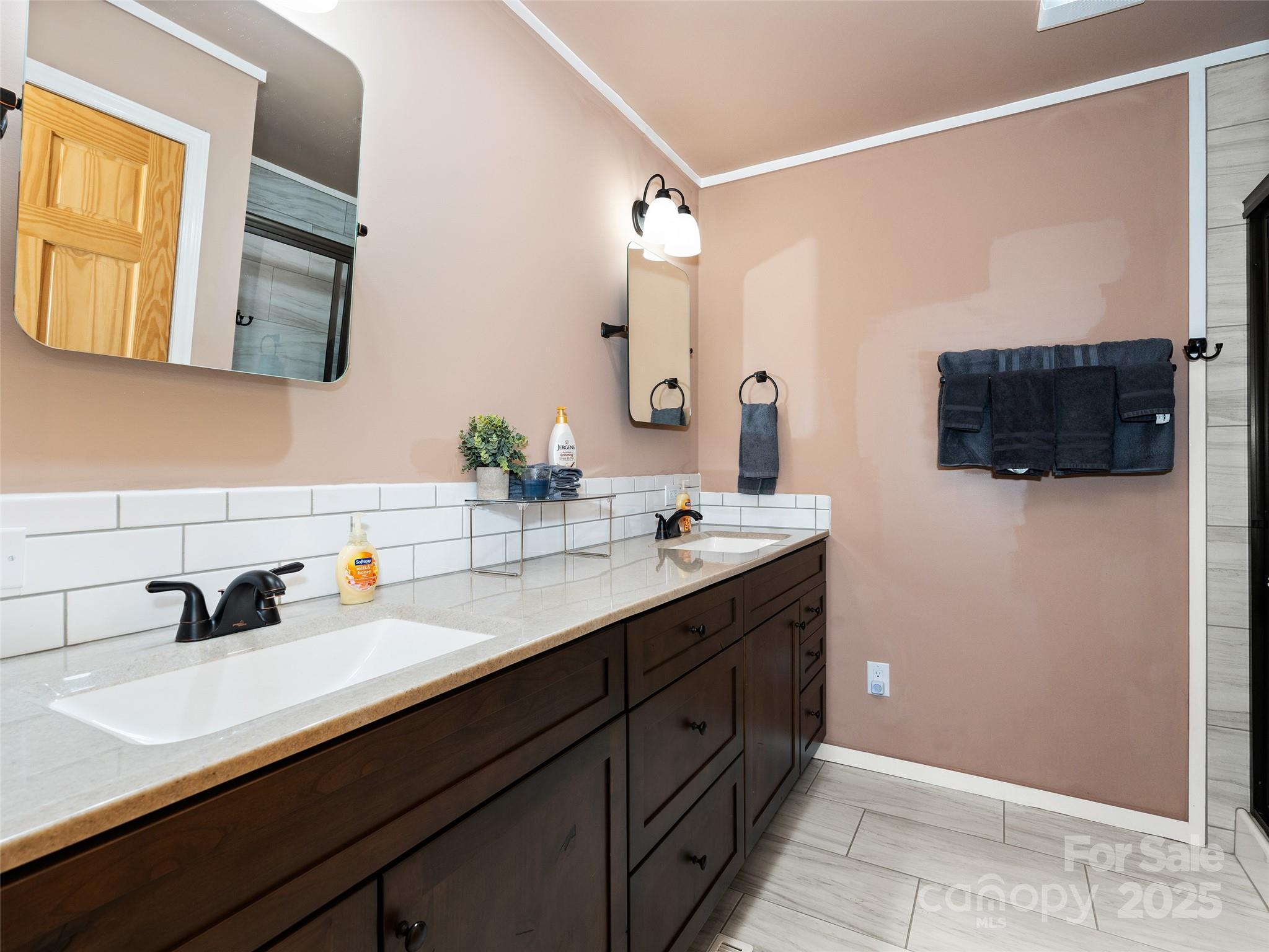 946 Buffalo Shoals Road