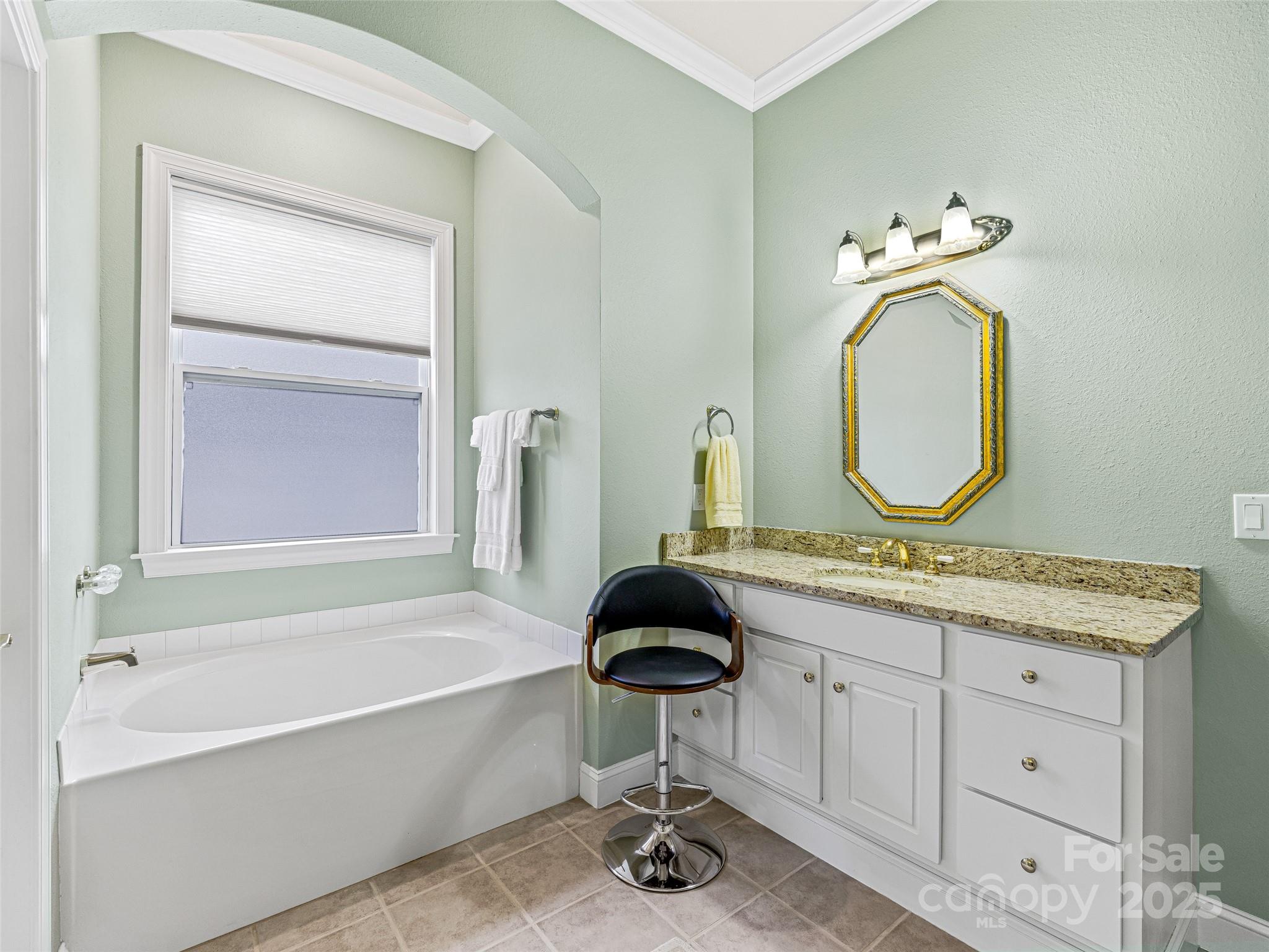 212 Eagle Chase Lane