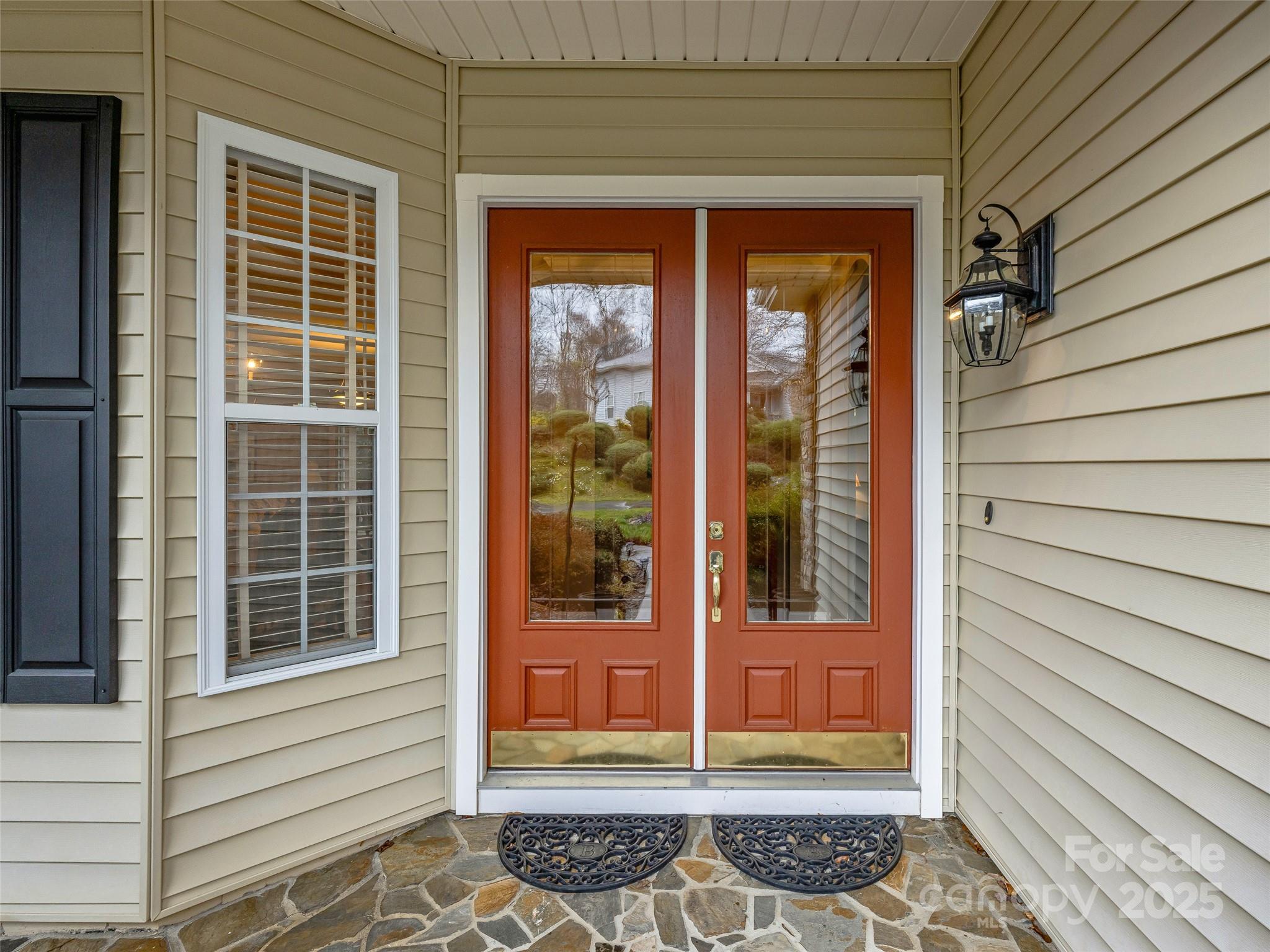 212 Eagle Chase Lane