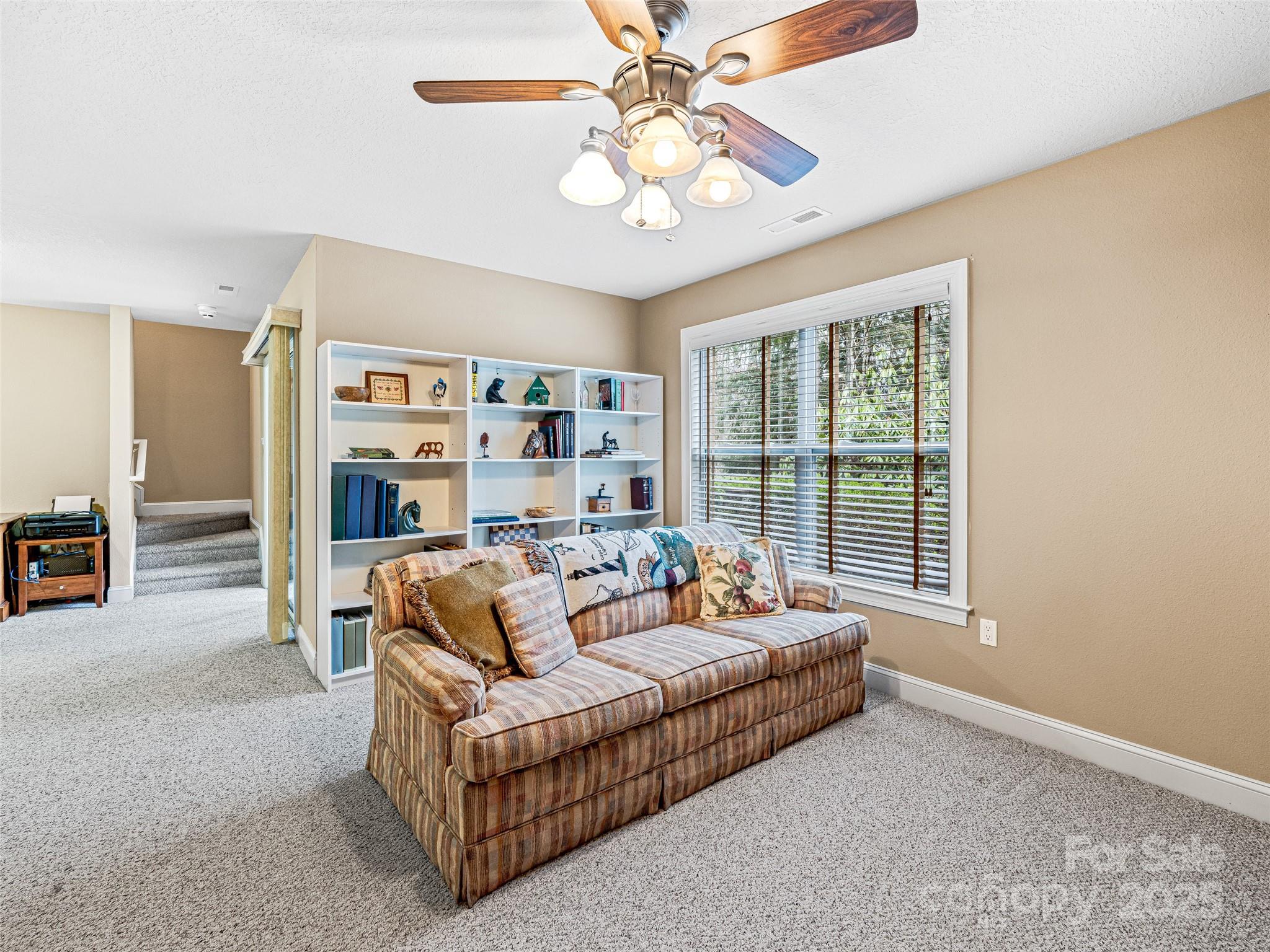 212 Eagle Chase Lane