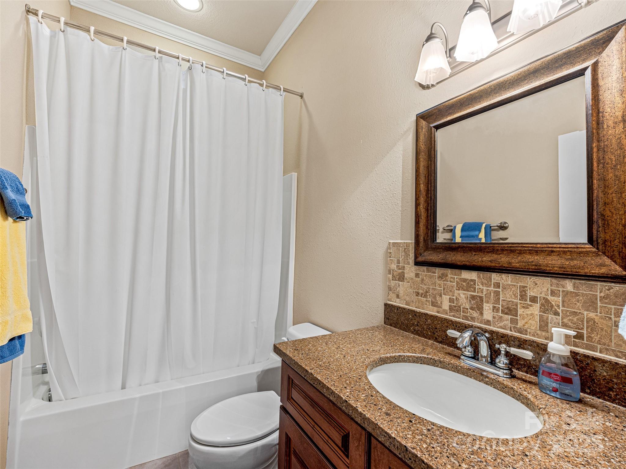 212 Eagle Chase Lane