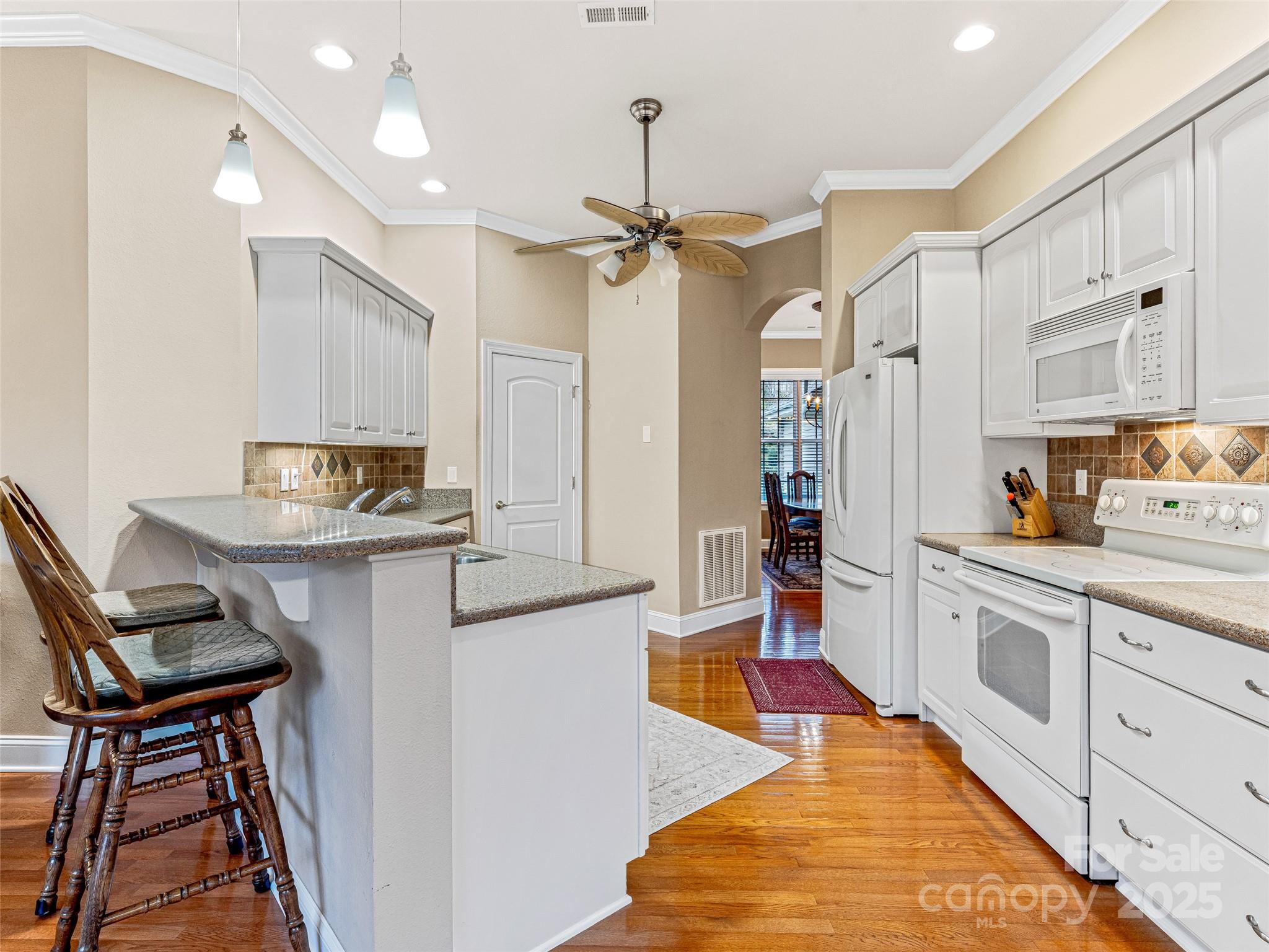 212 Eagle Chase Lane