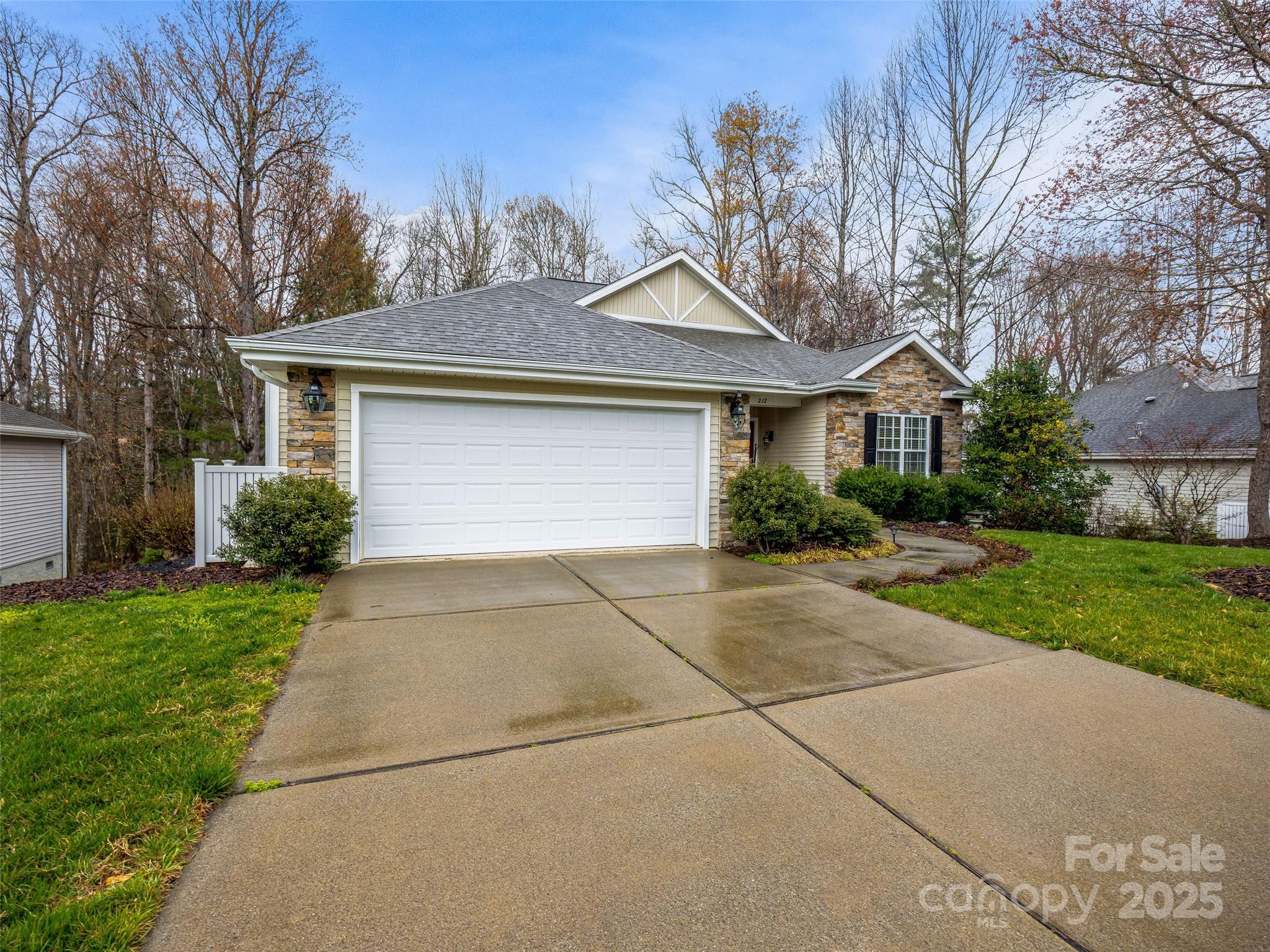 212 Eagle Chase Lane