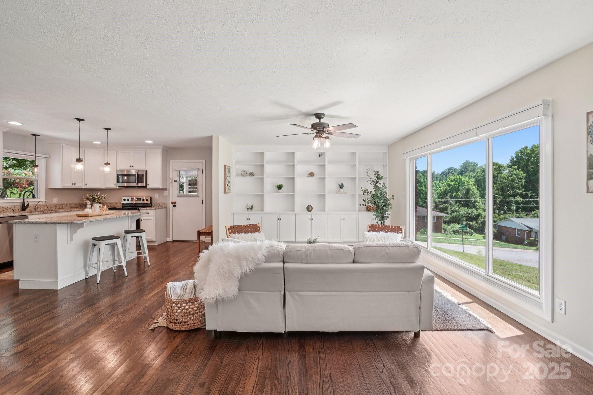 1 Forest Lane
