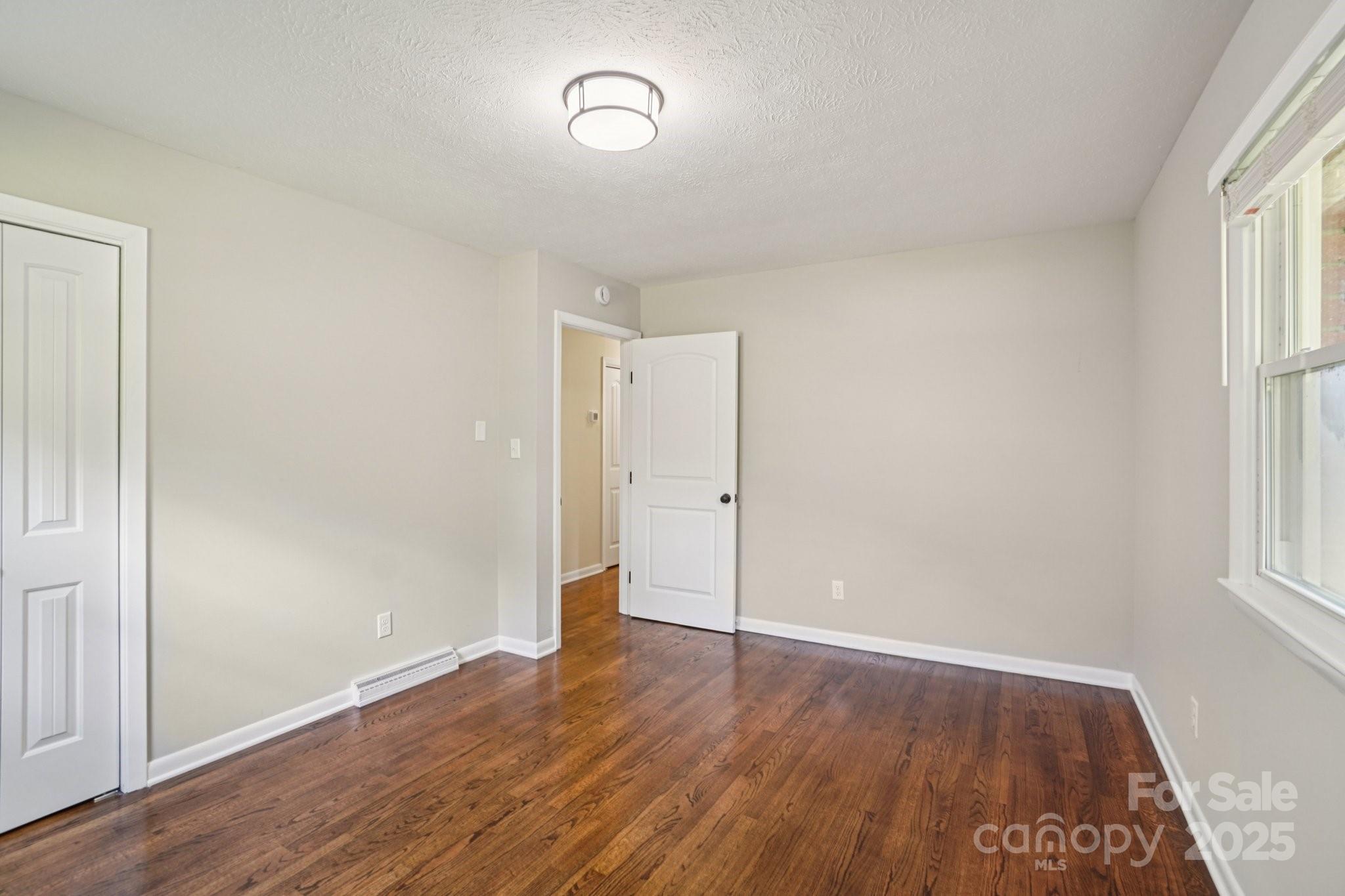 1 Forest Lane