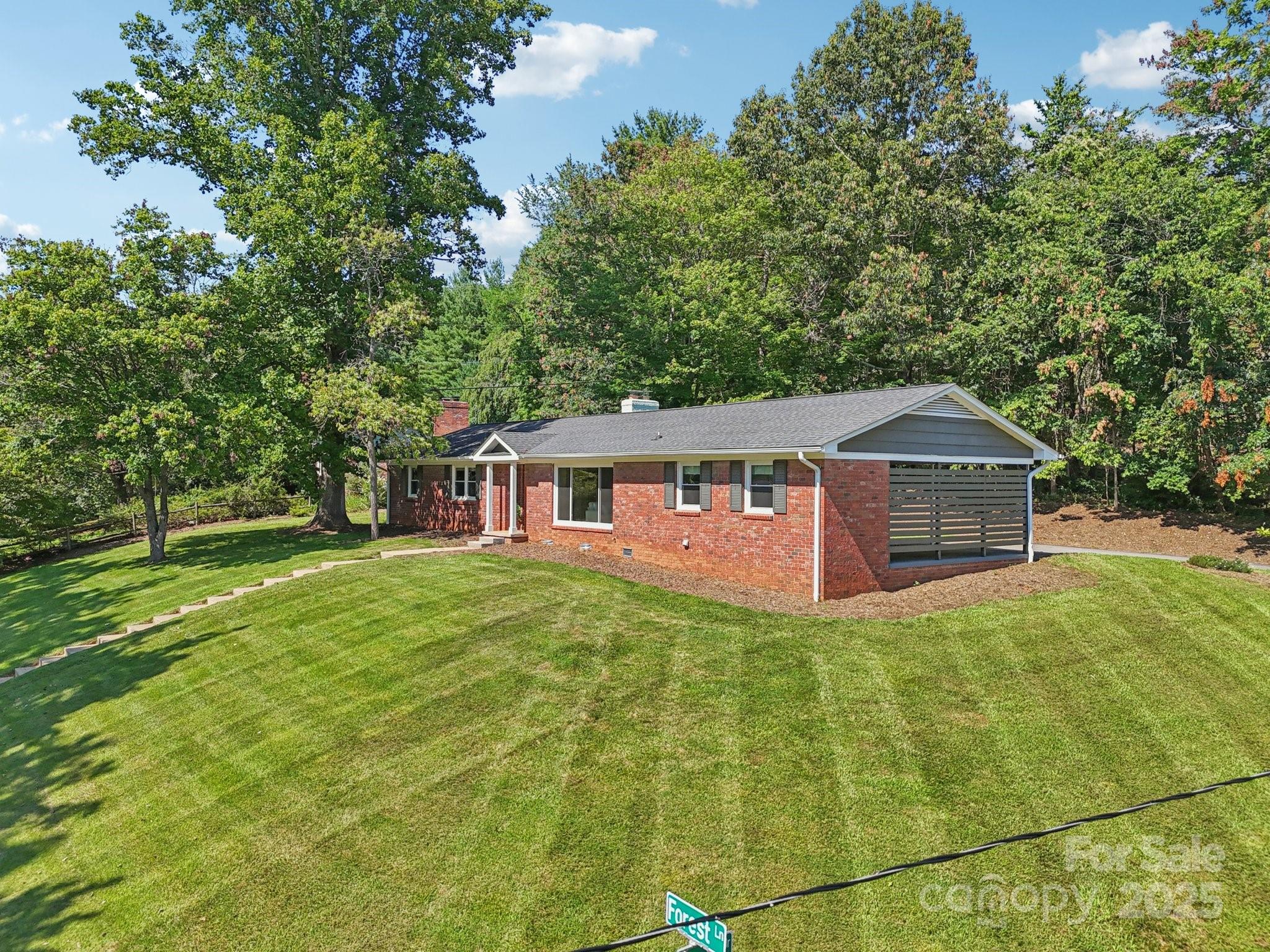1 Forest Lane