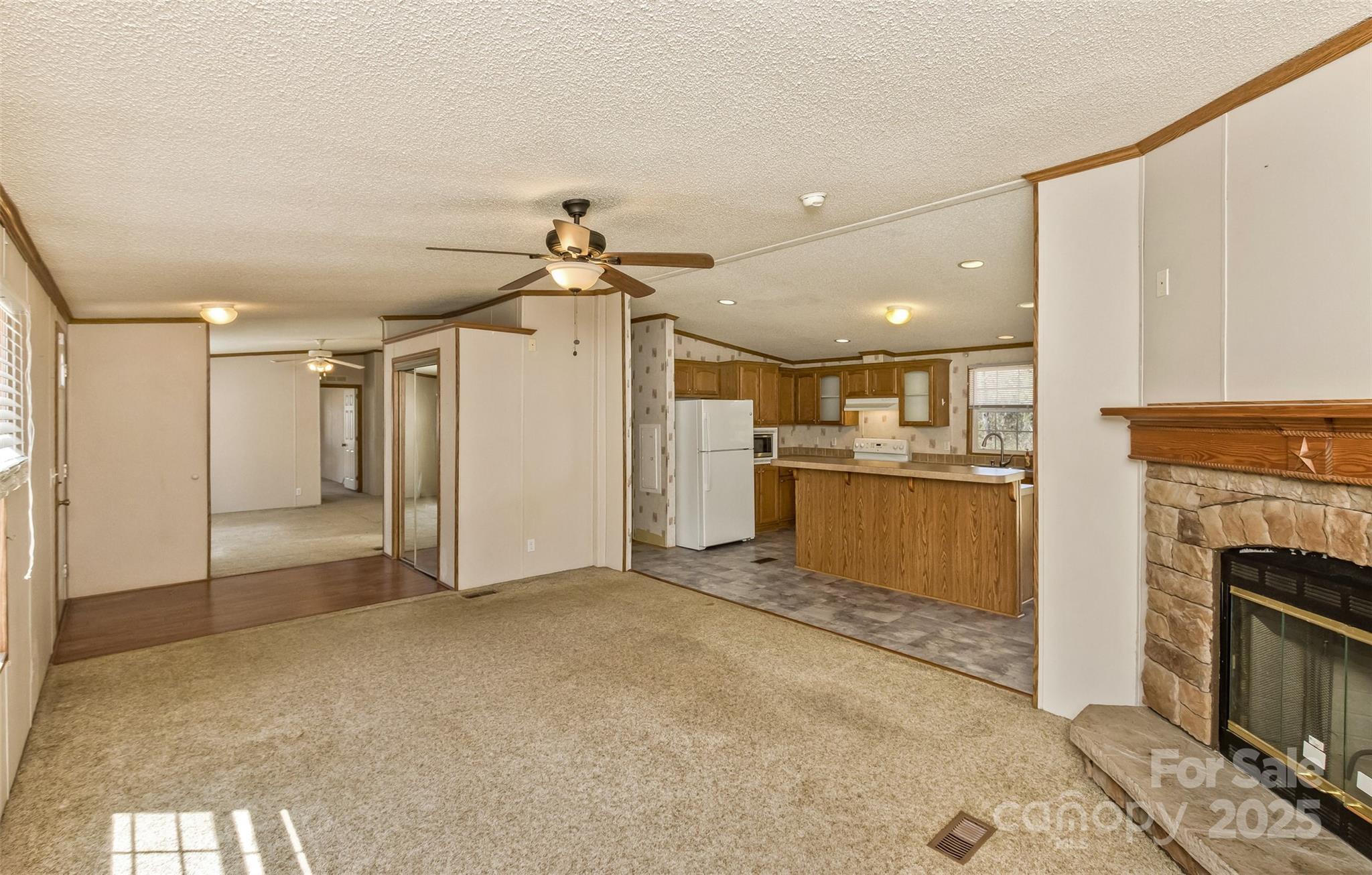 18 Evelyn Acres Drive