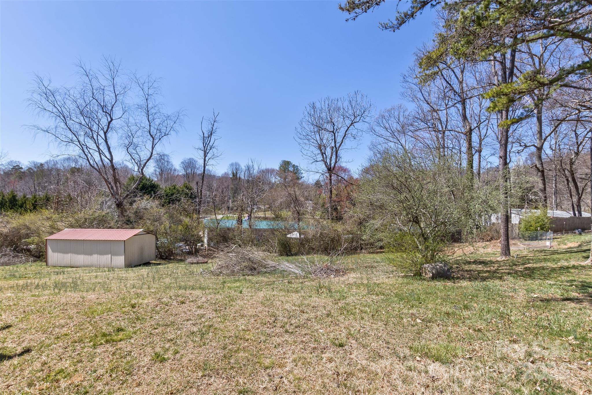 18 Evelyn Acres Drive