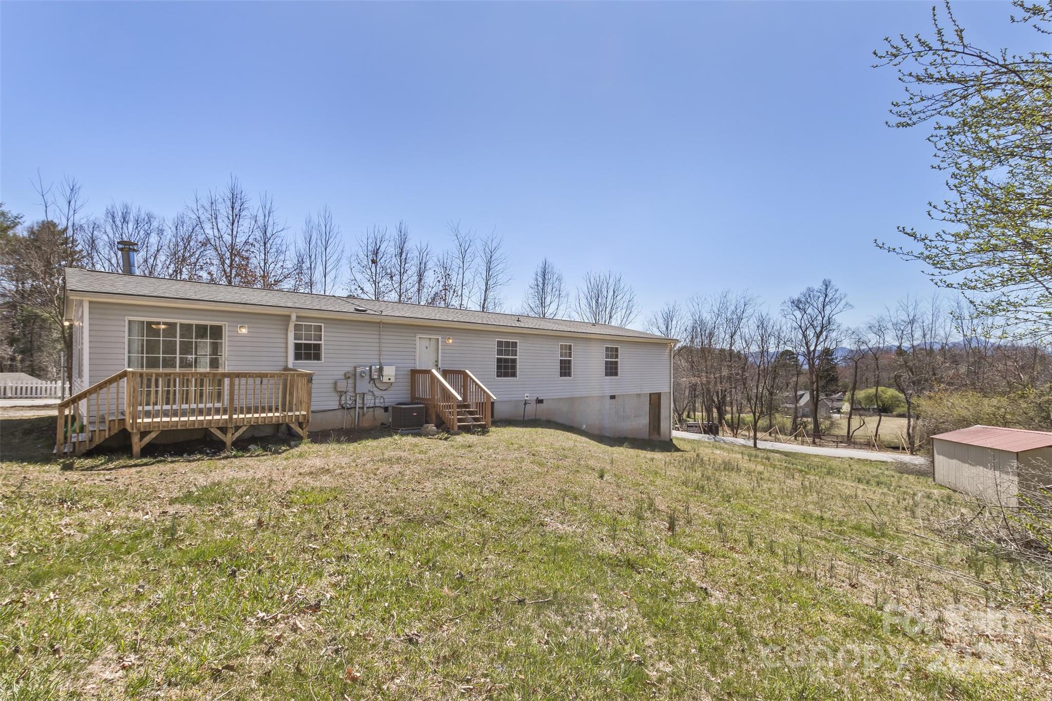 18 Evelyn Acres Drive