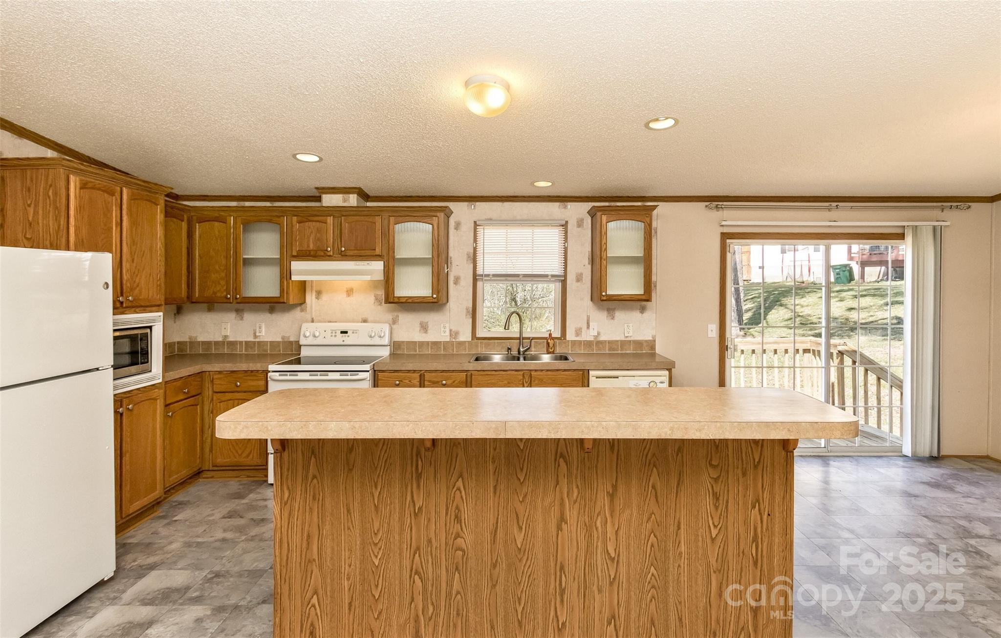 18 Evelyn Acres Drive