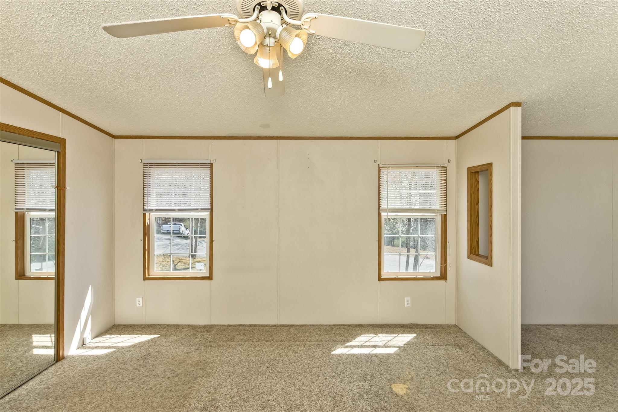 18 Evelyn Acres Drive