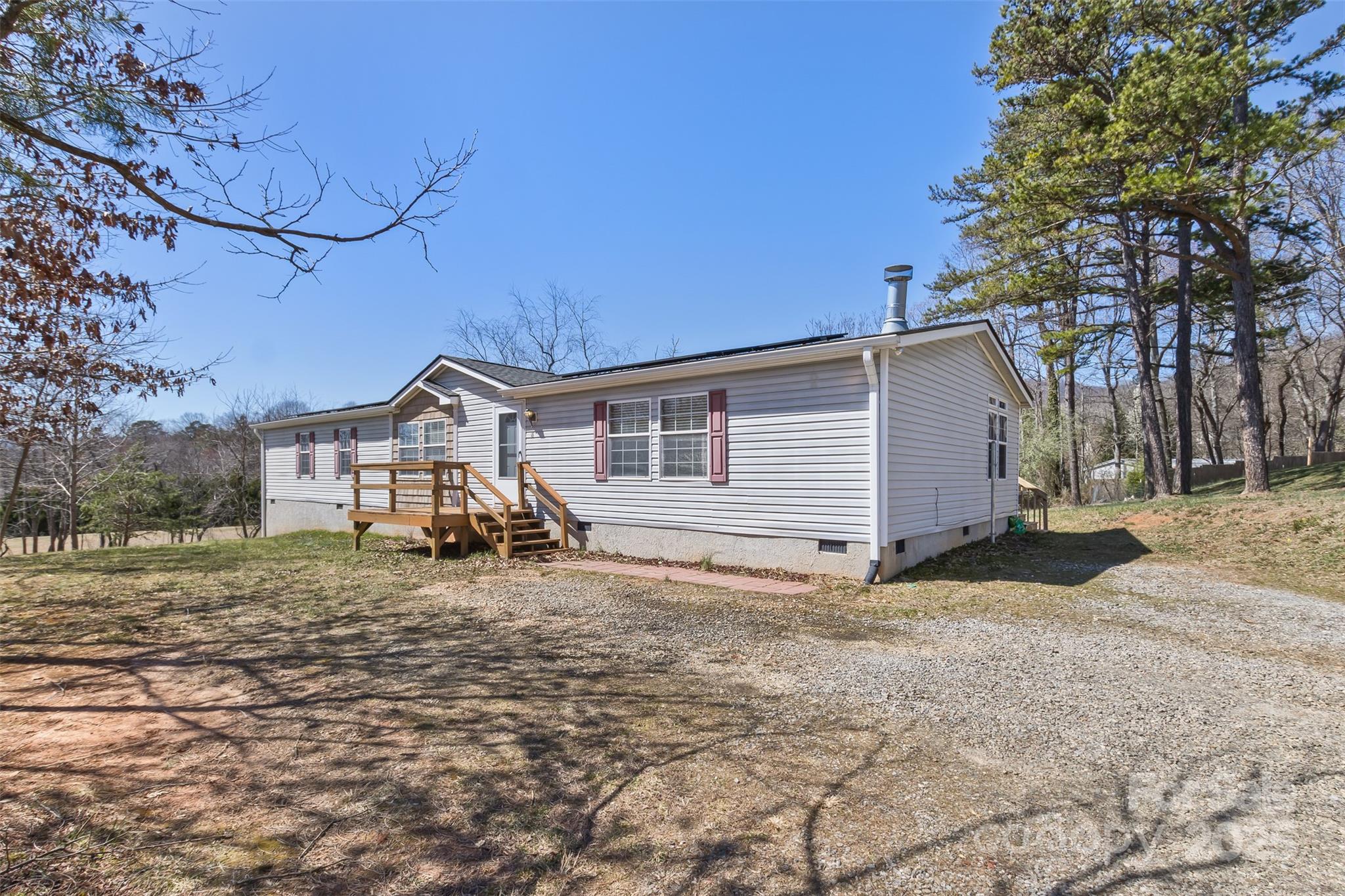 18 Evelyn Acres Drive