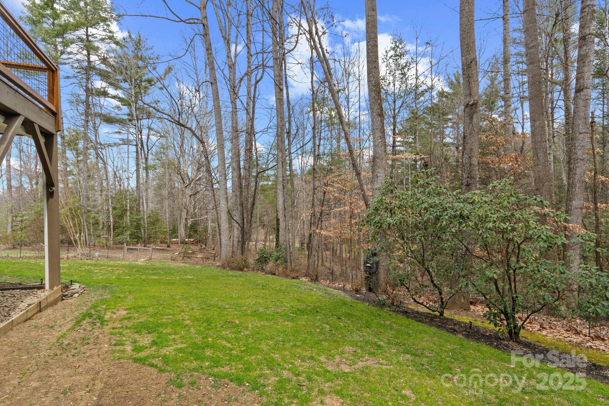 17 Sweetwater Oaks Drive