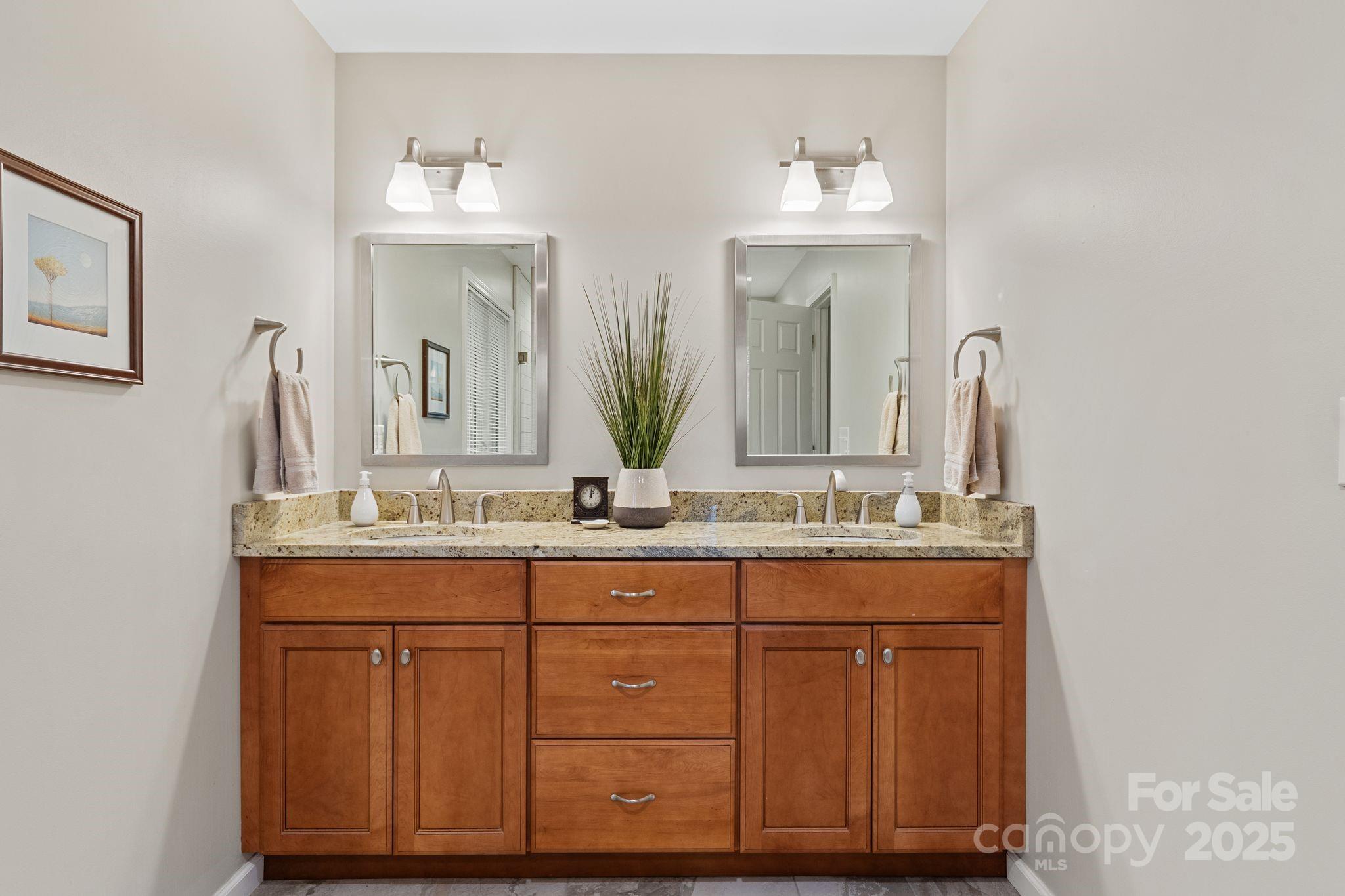 17 Sweetwater Oaks Drive