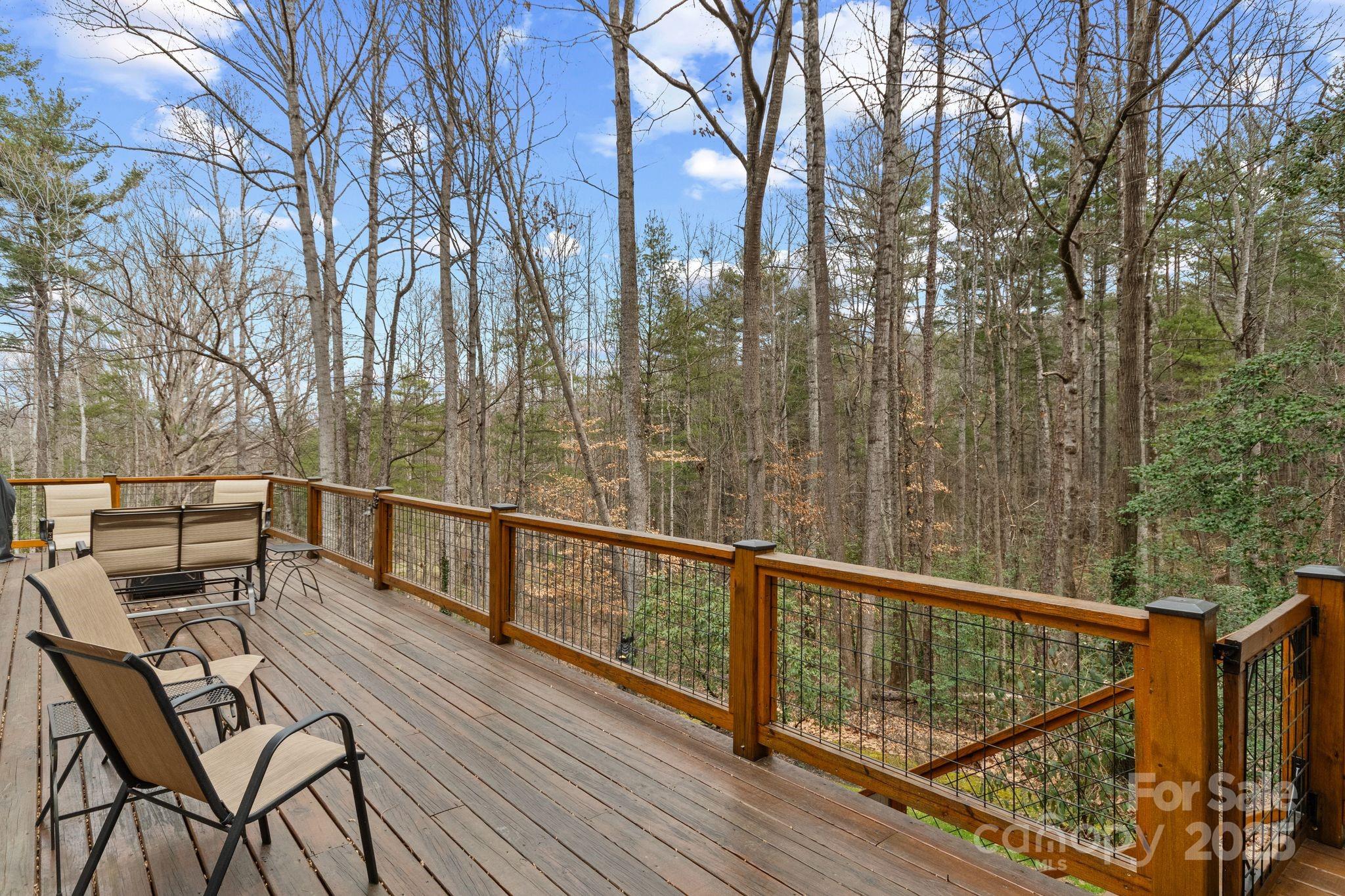 17 Sweetwater Oaks Drive