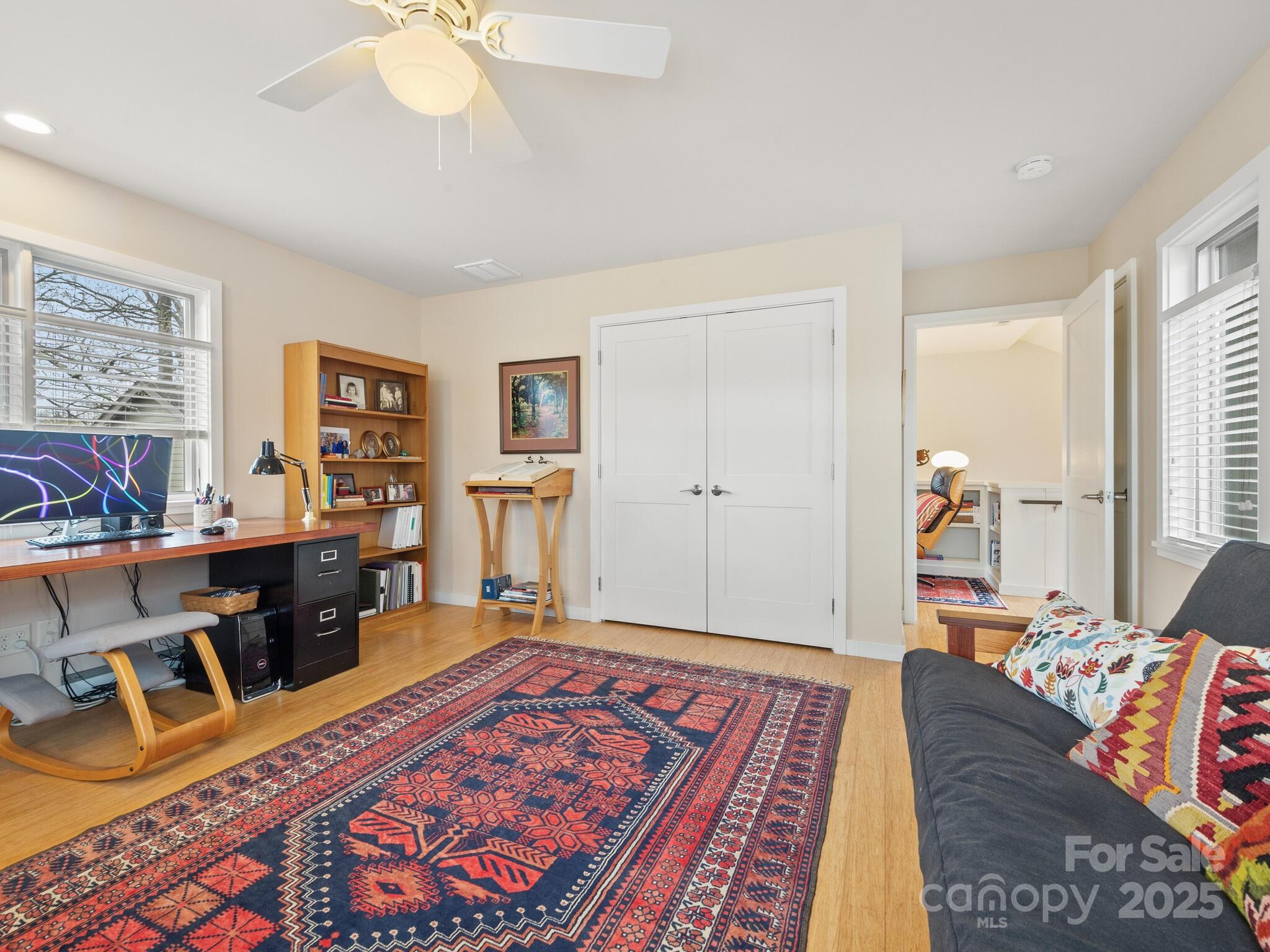 22 Lenoir Street