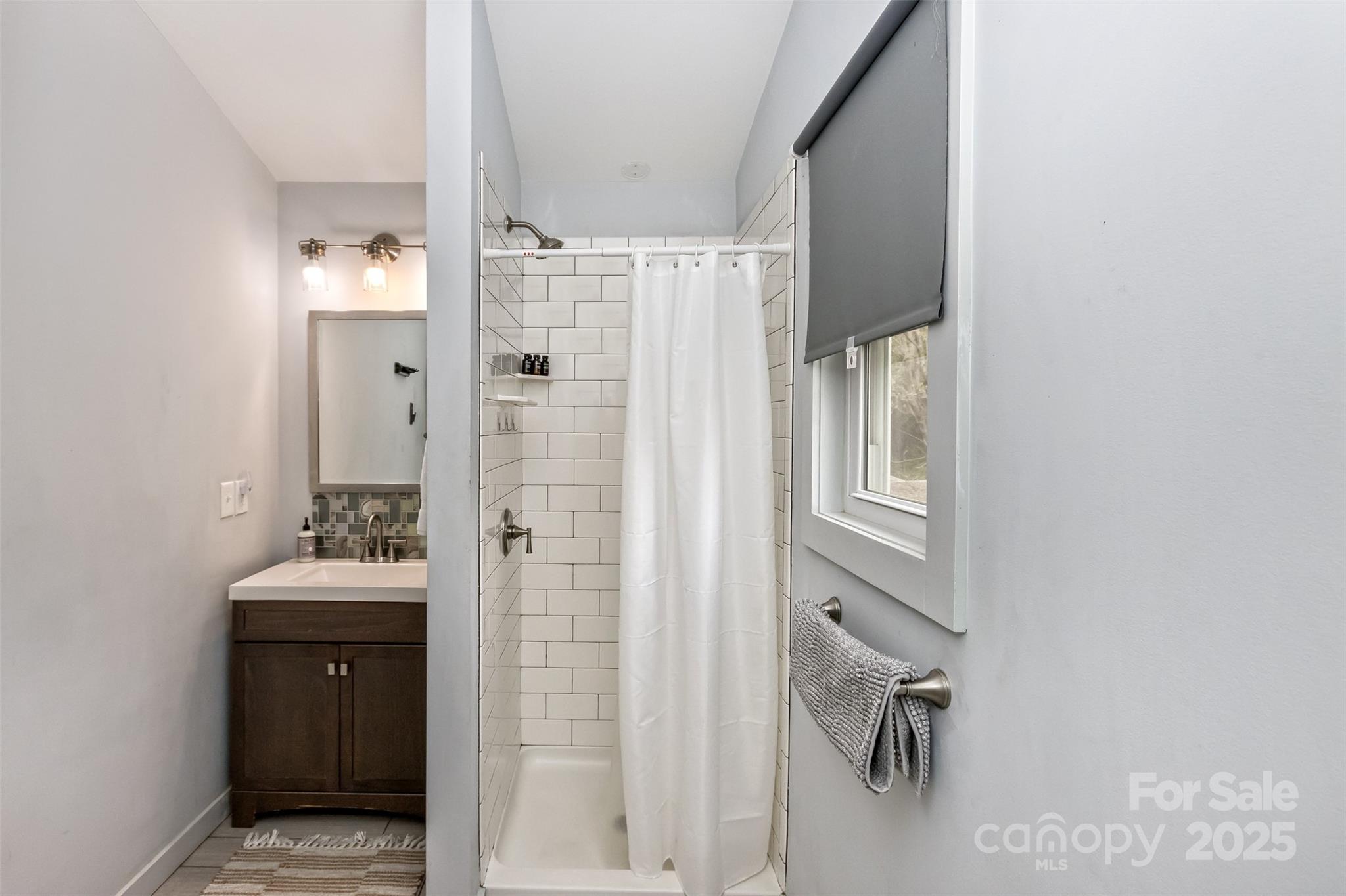 105 Annies Ridge Road