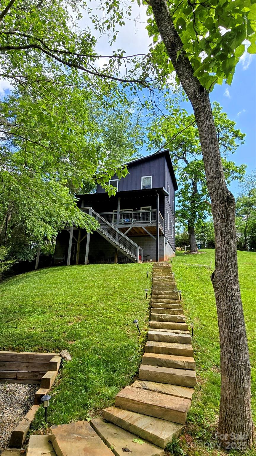 105 Annies Ridge Road