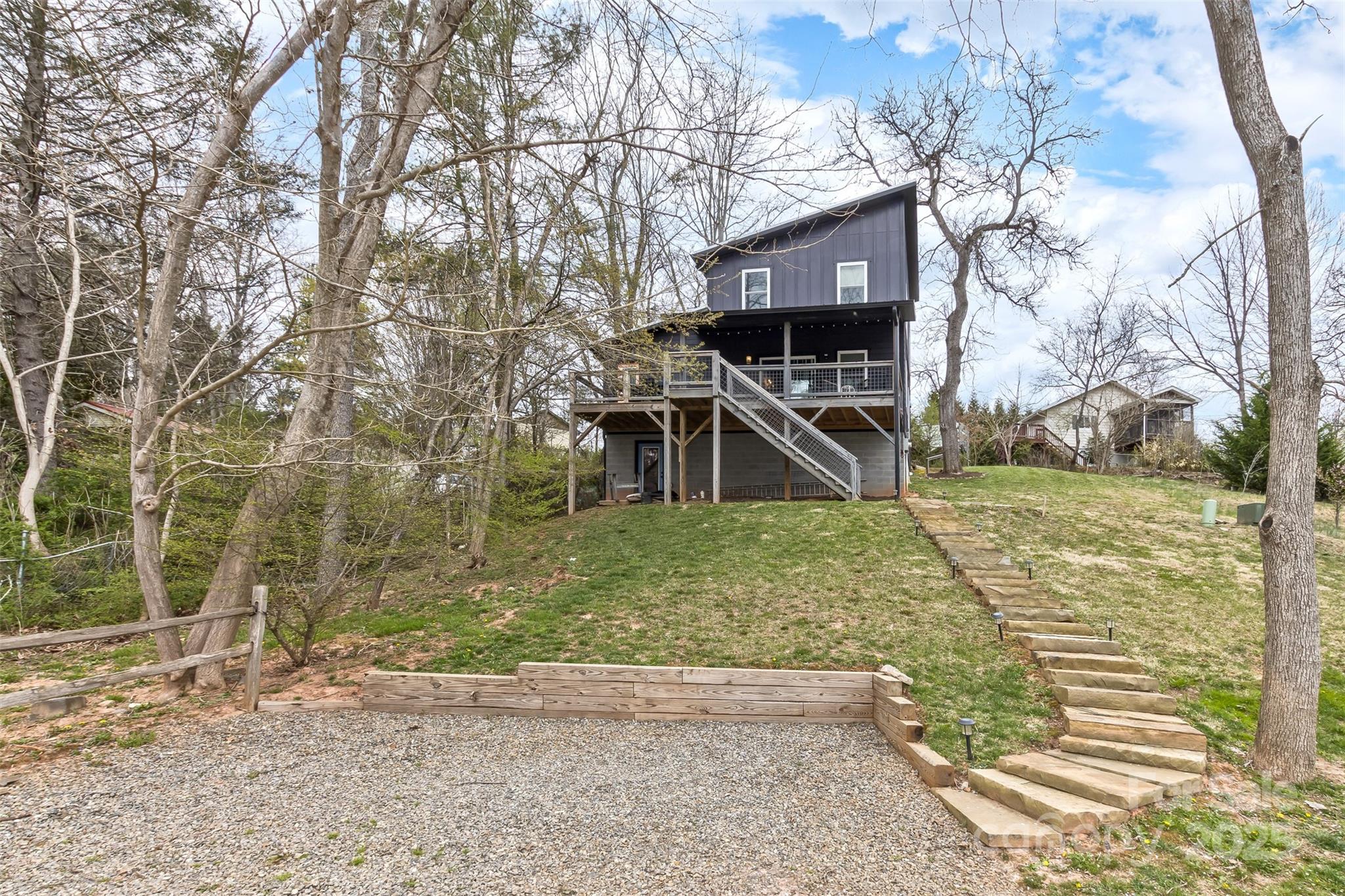 105 Annies Ridge Road