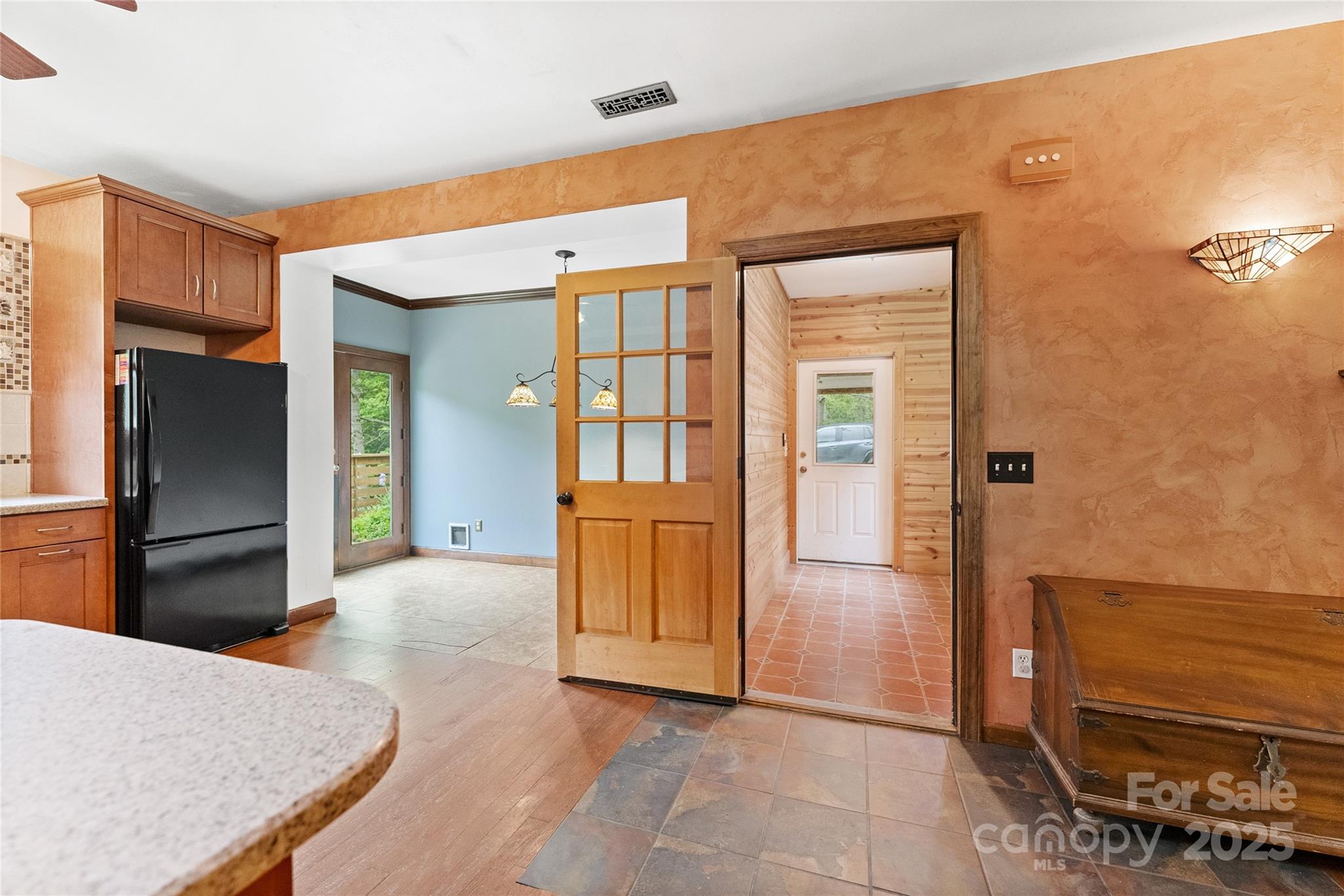 731 Old Fort Road