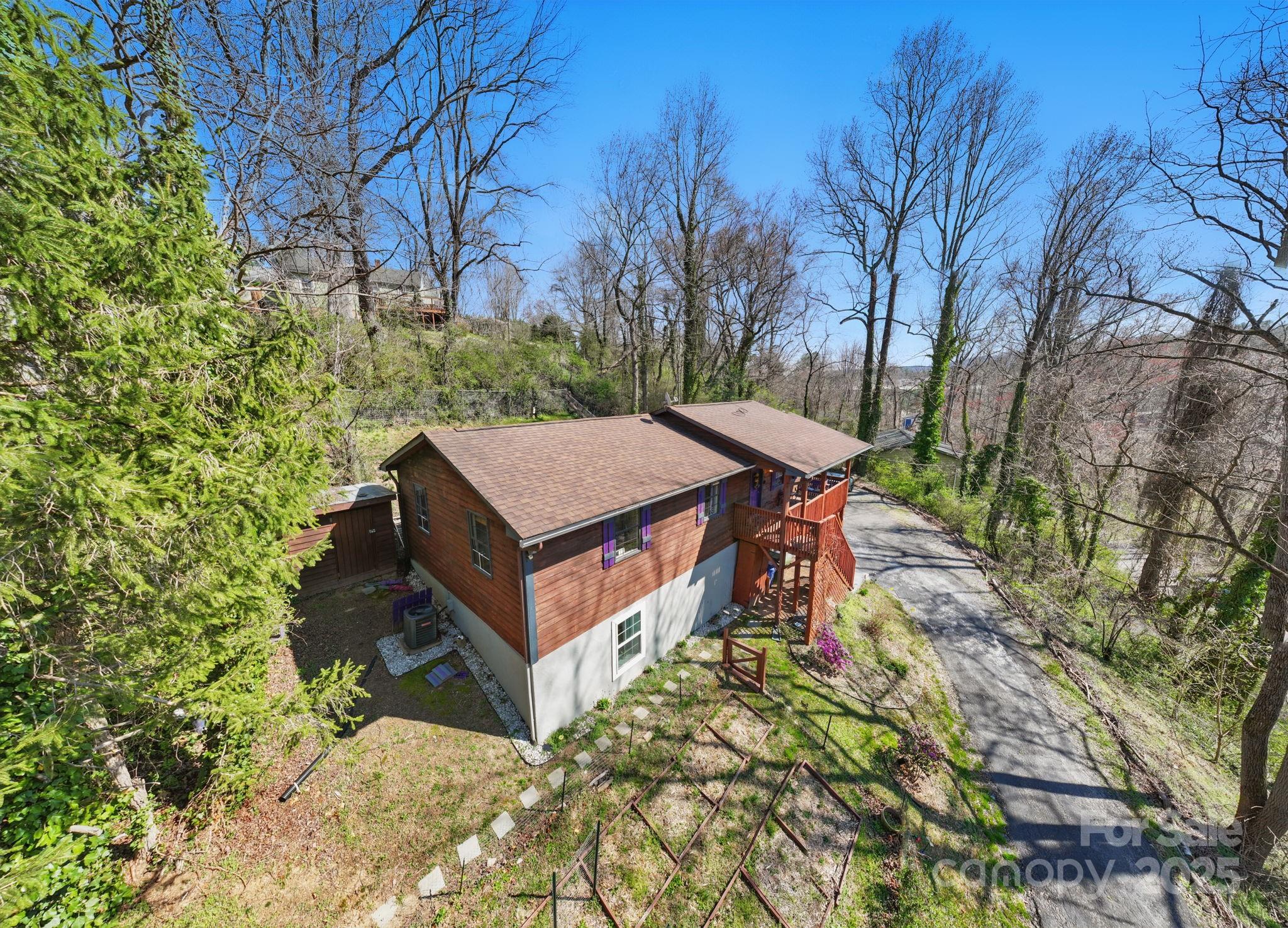 39 Lakeside Drive