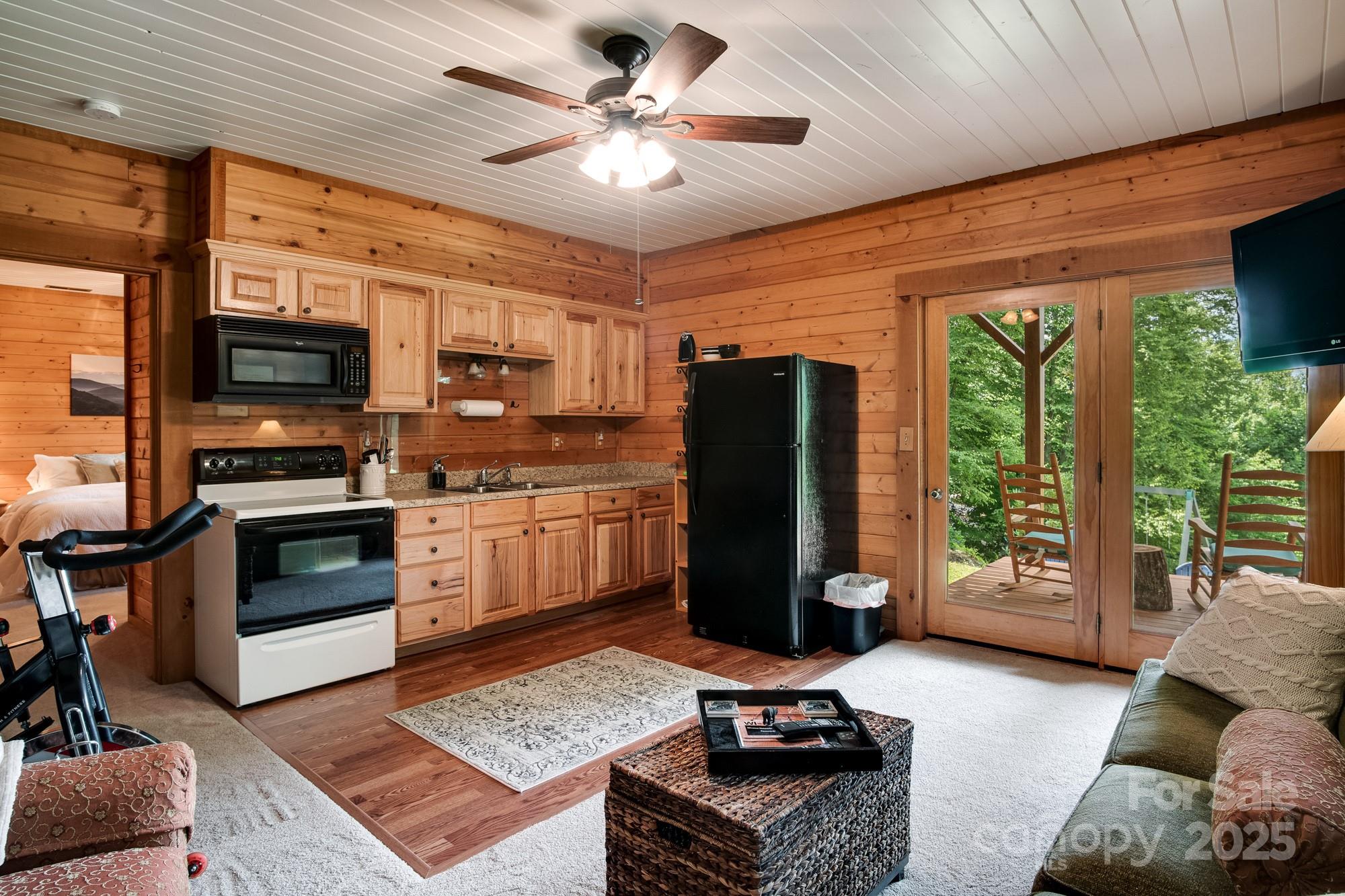 290 Tango Lane