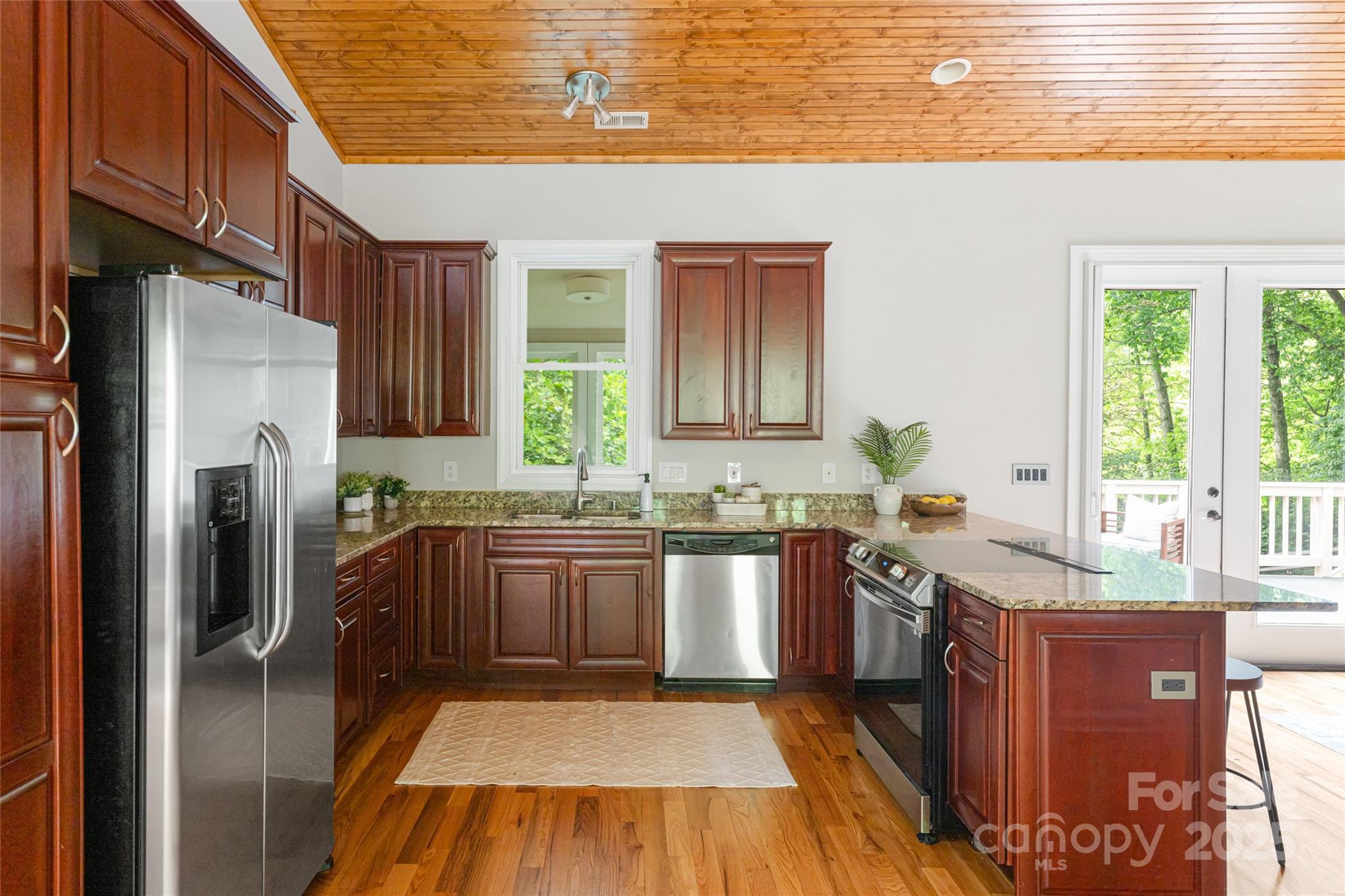 15 Falcon Crest Drive