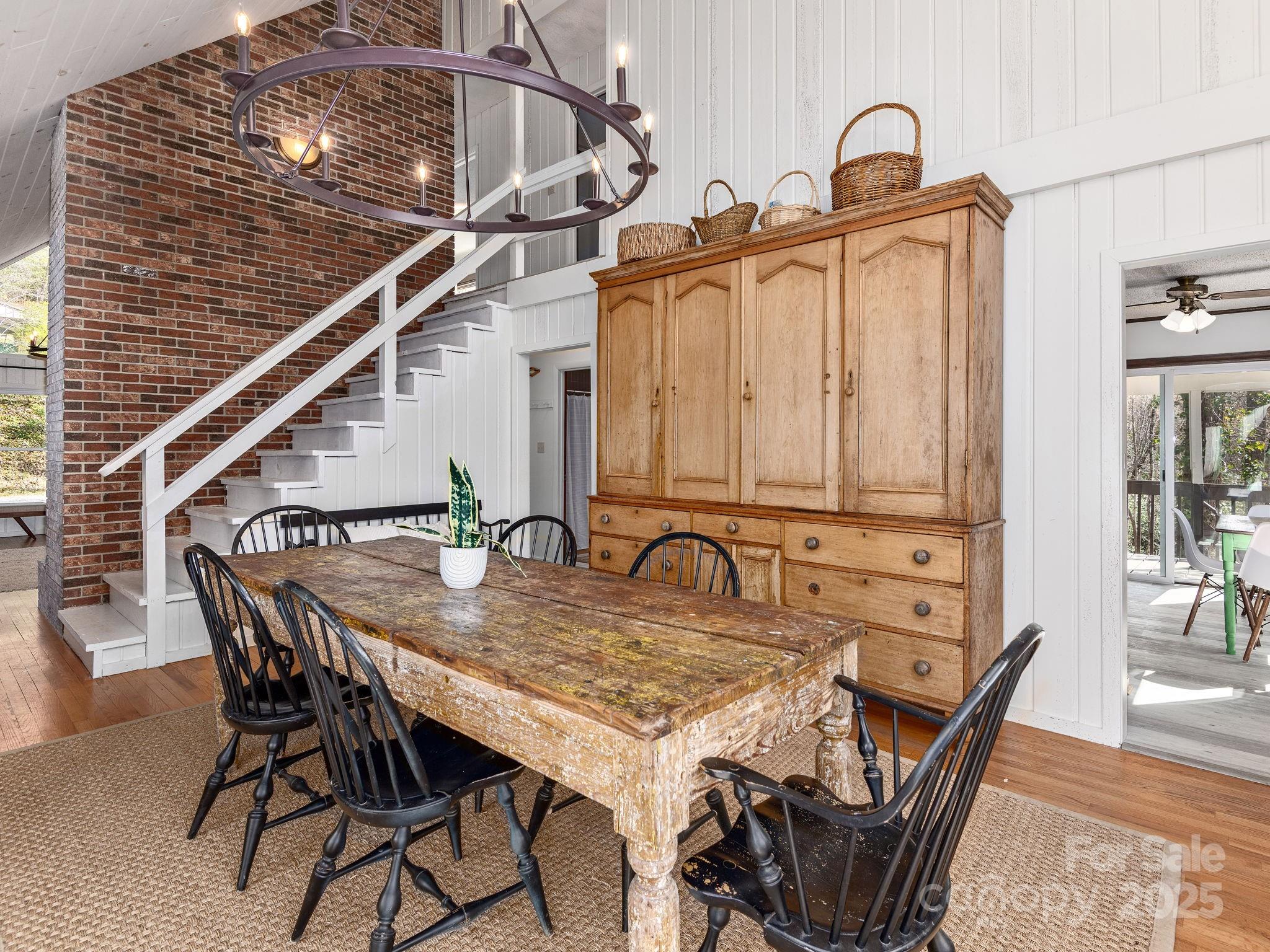1469 Old Fort Road