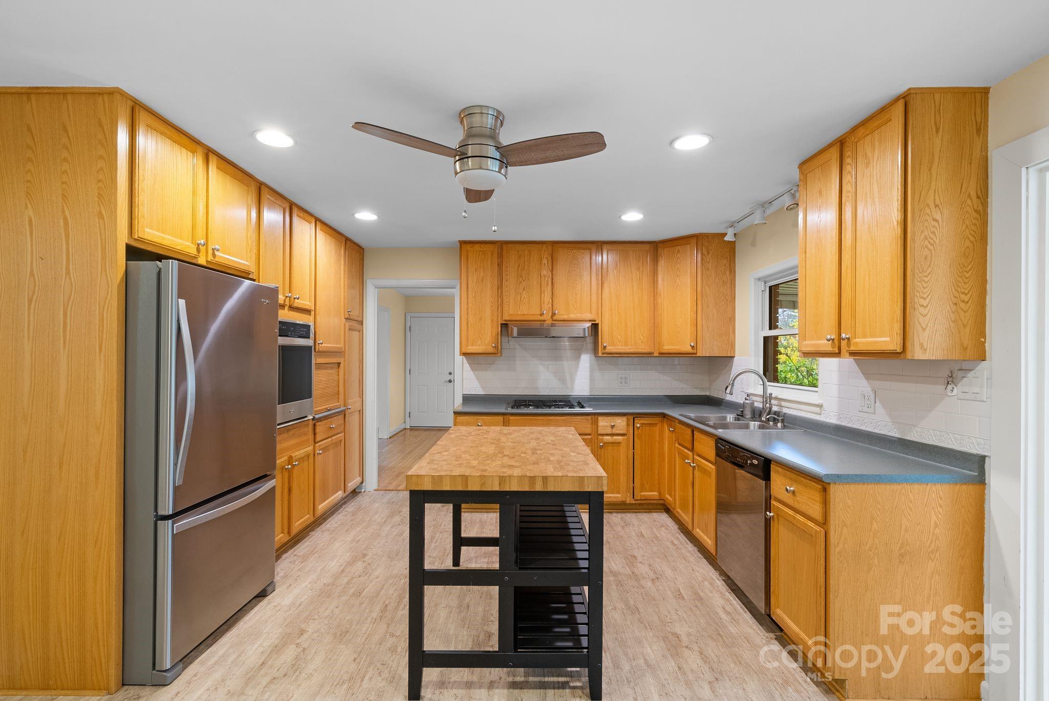 2 Fawn Drive
