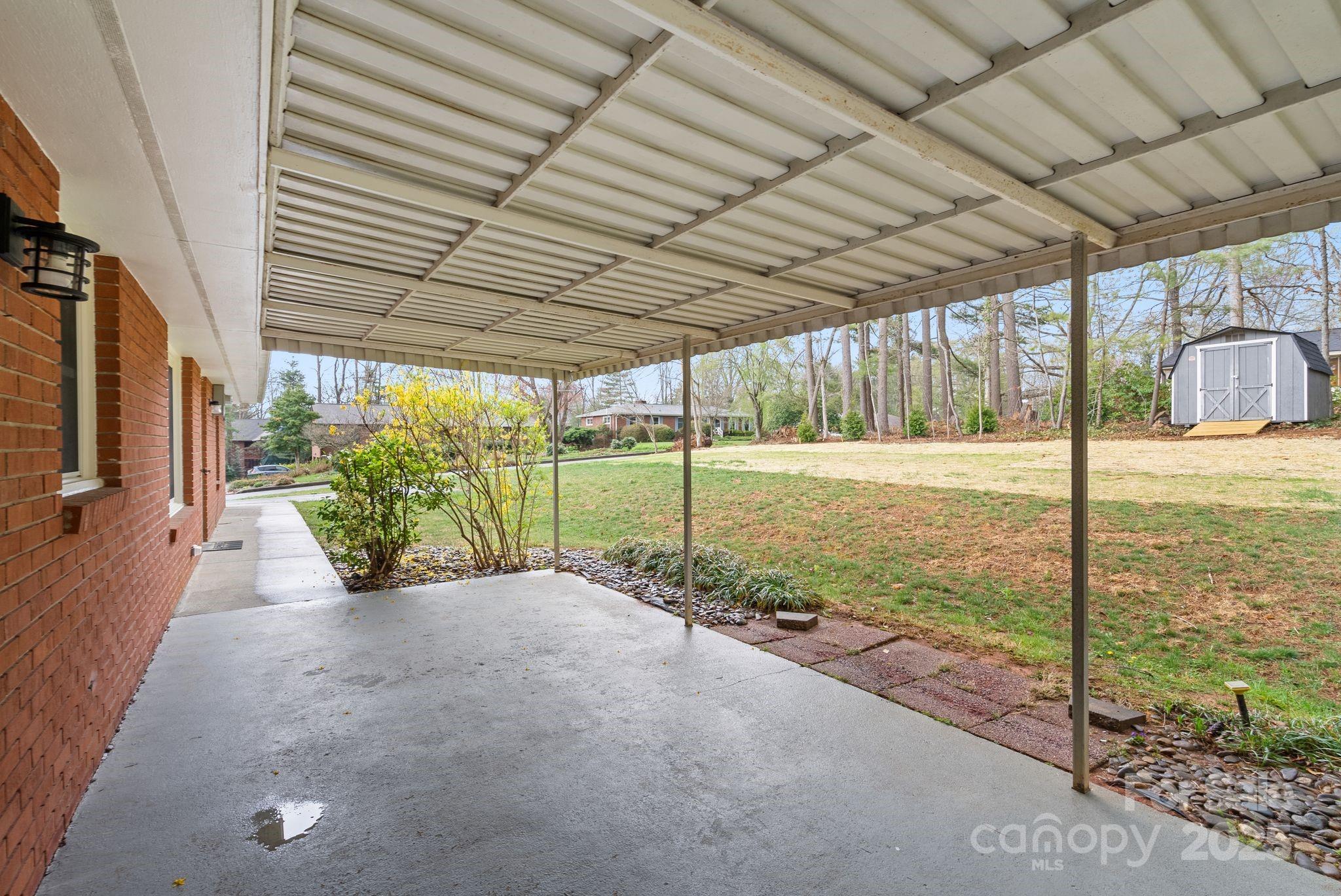 2 Fawn Drive