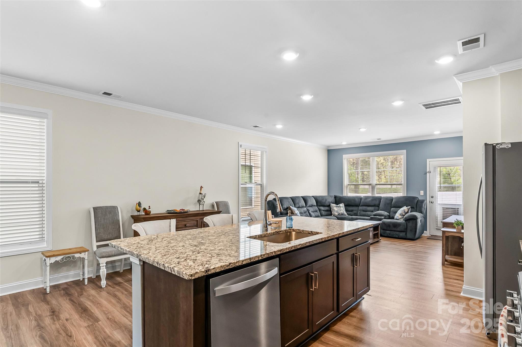4112 Steel Way