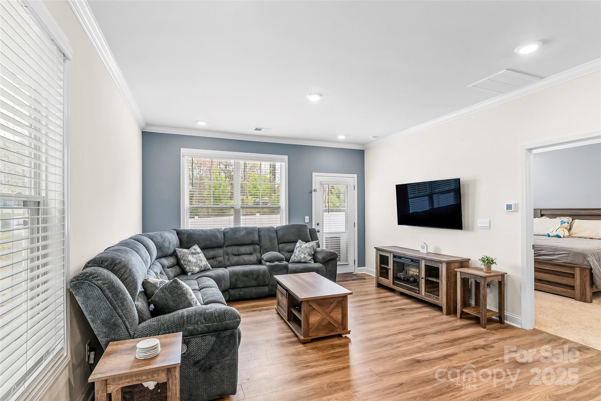 4112 Steel Way
