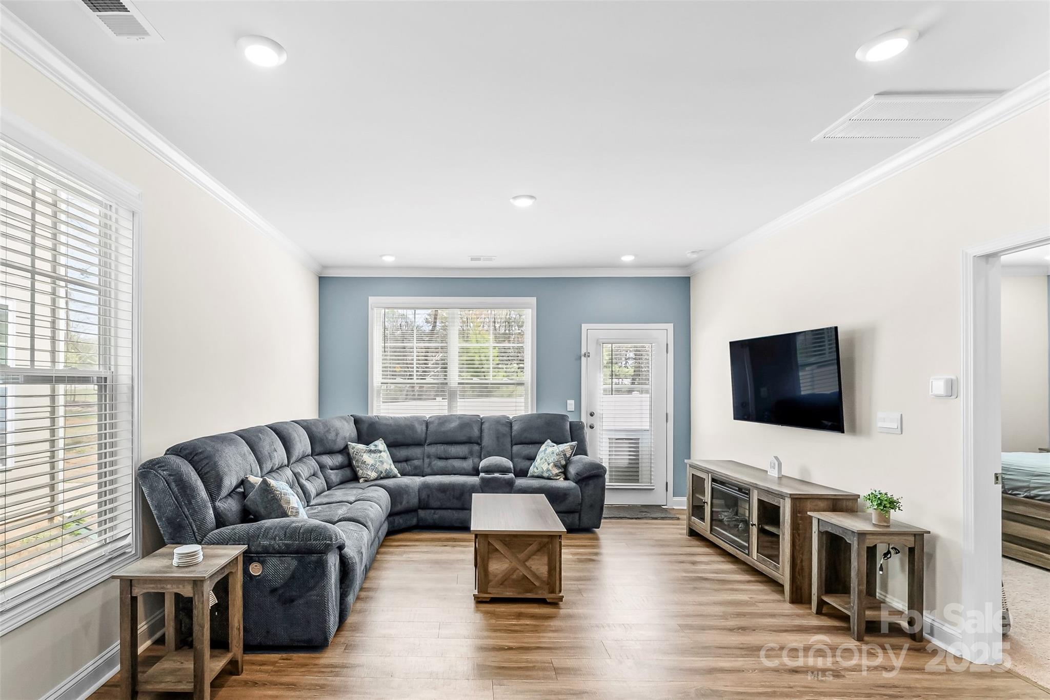 4112 Steel Way