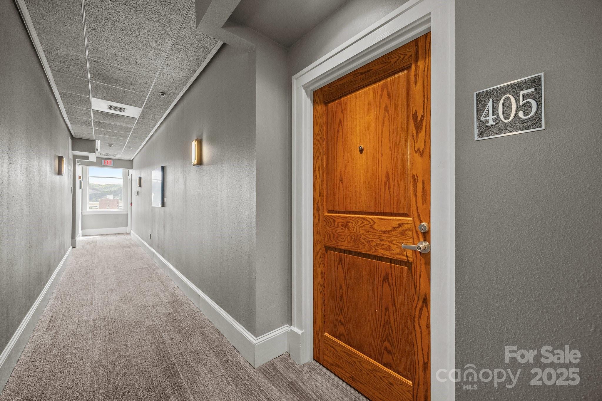 84 W Walnut Street Unit: 405
