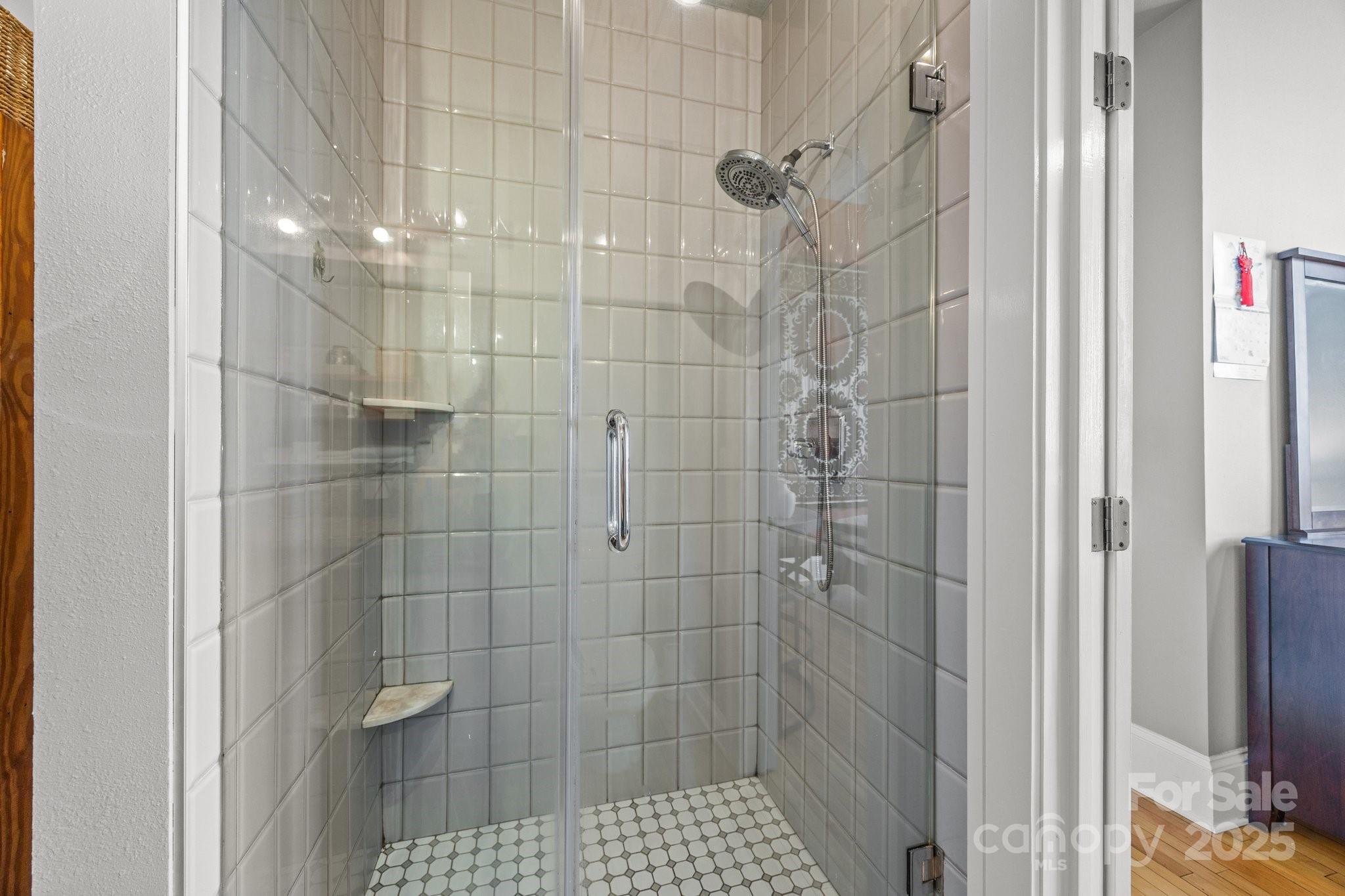 84 W Walnut Street Unit: 405