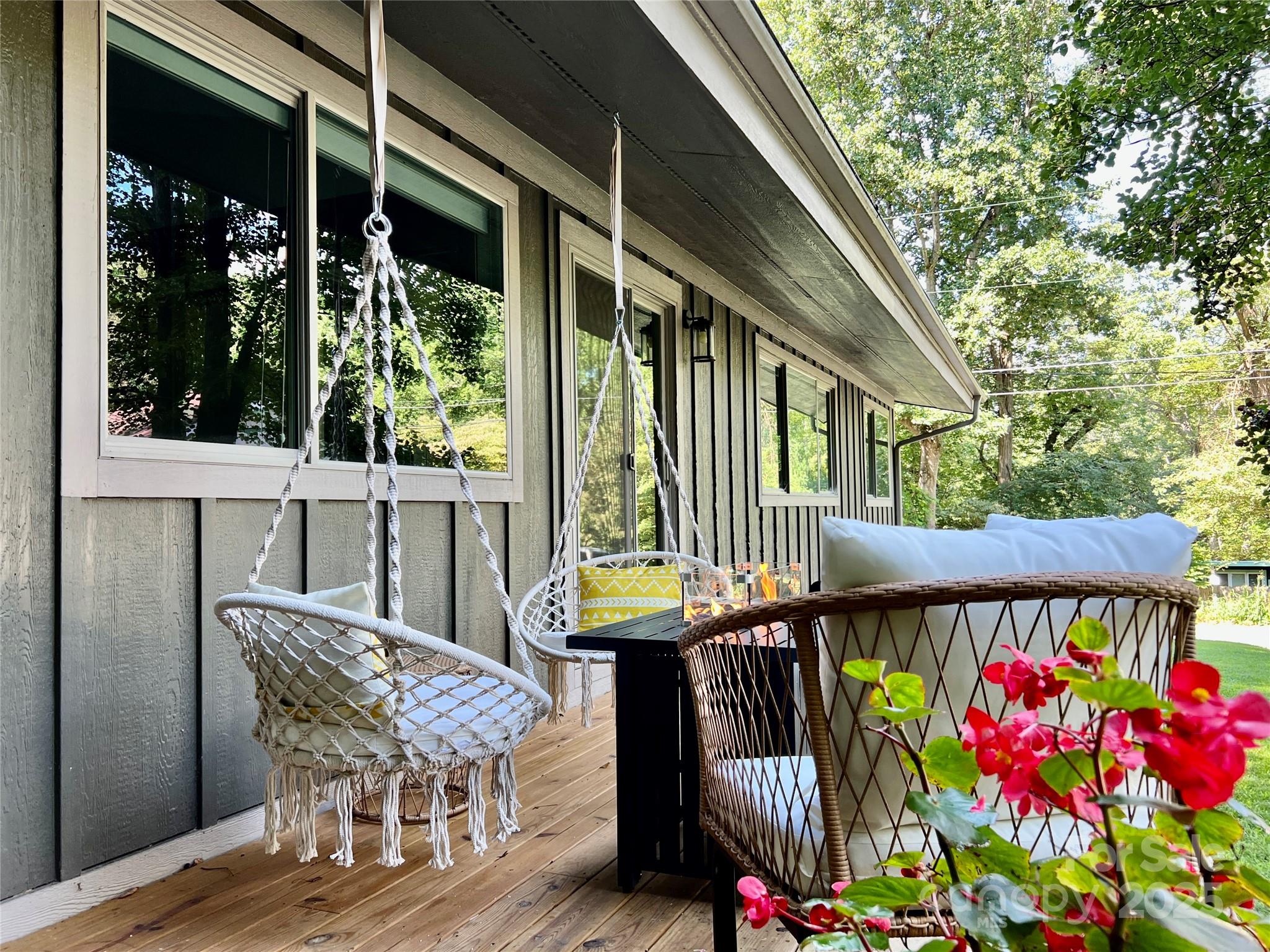 710 Rhododendron Avenue