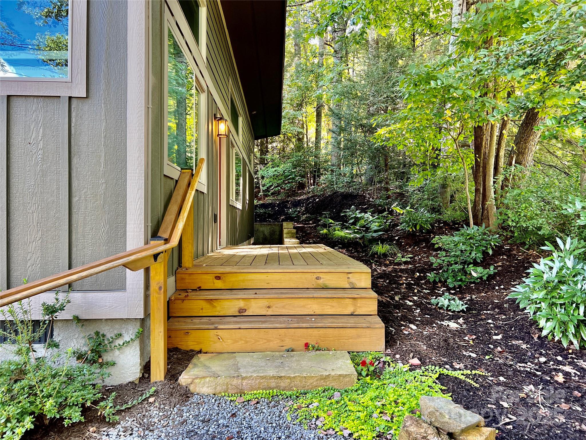 710 Rhododendron Avenue