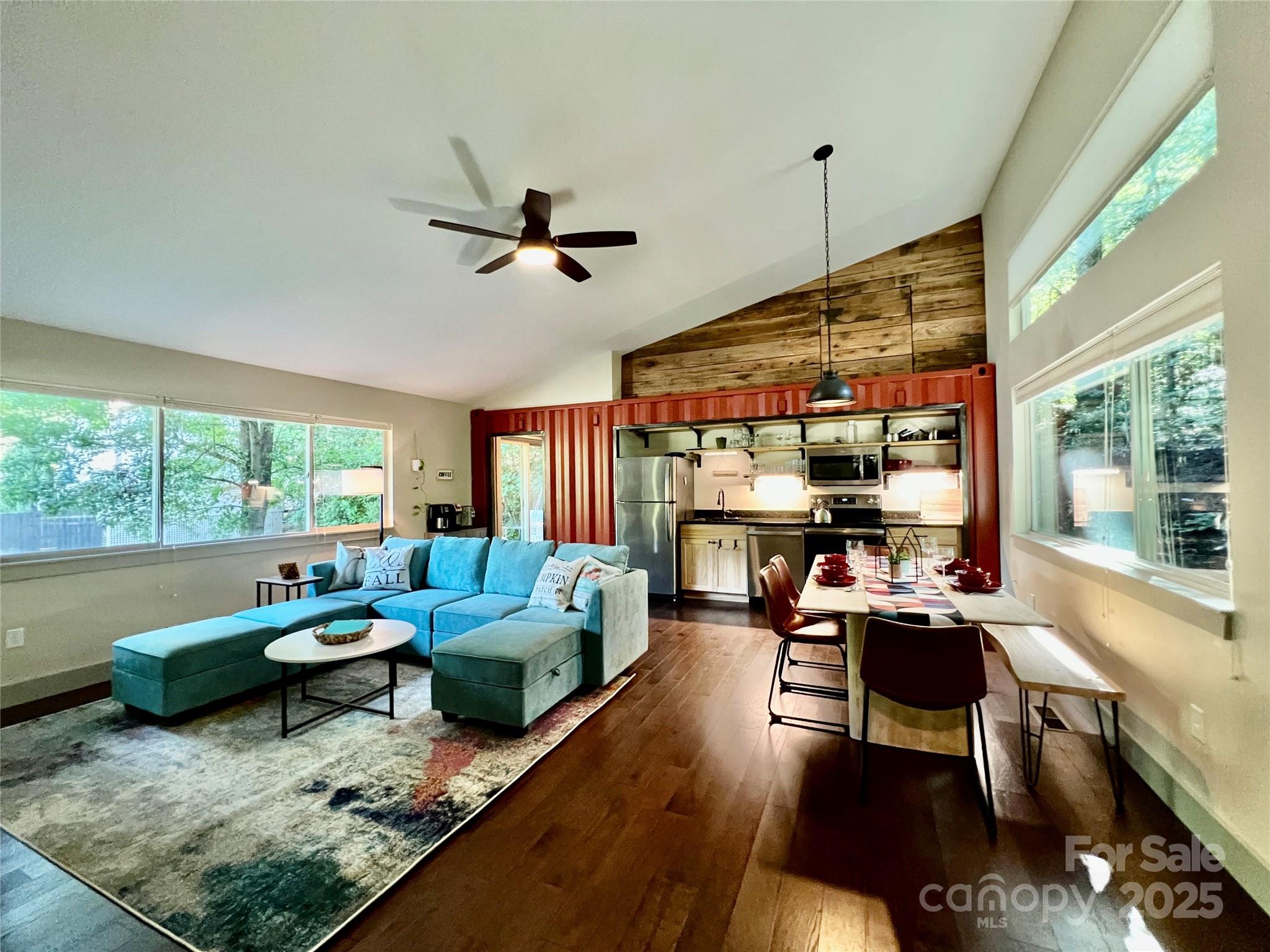 710 Rhododendron Avenue