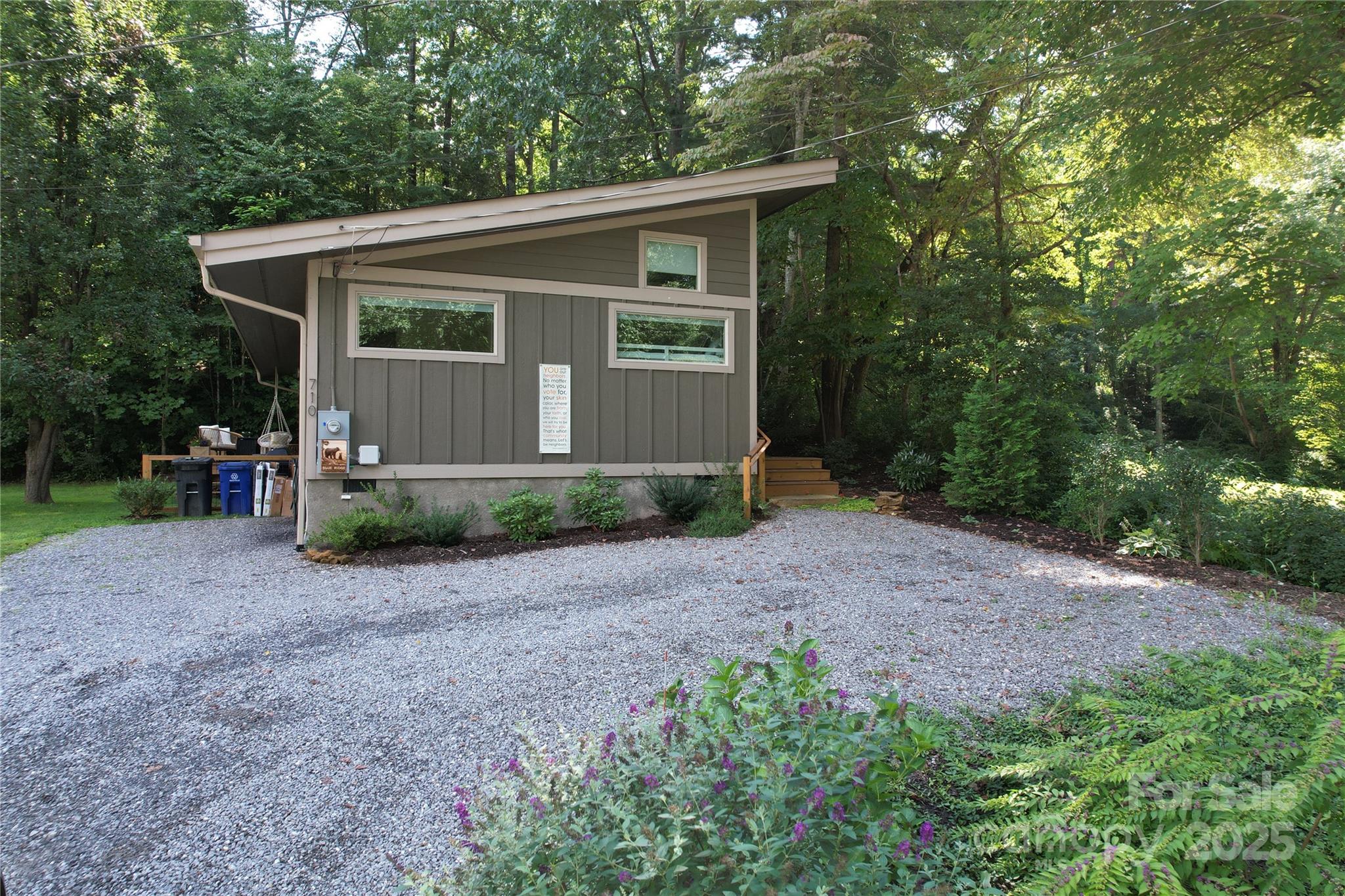 710 Rhododendron Avenue