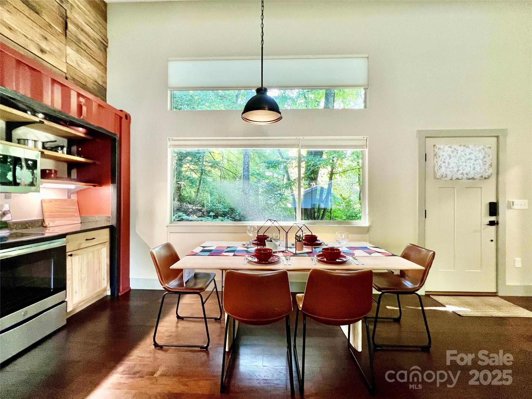 710 Rhododendron Avenue