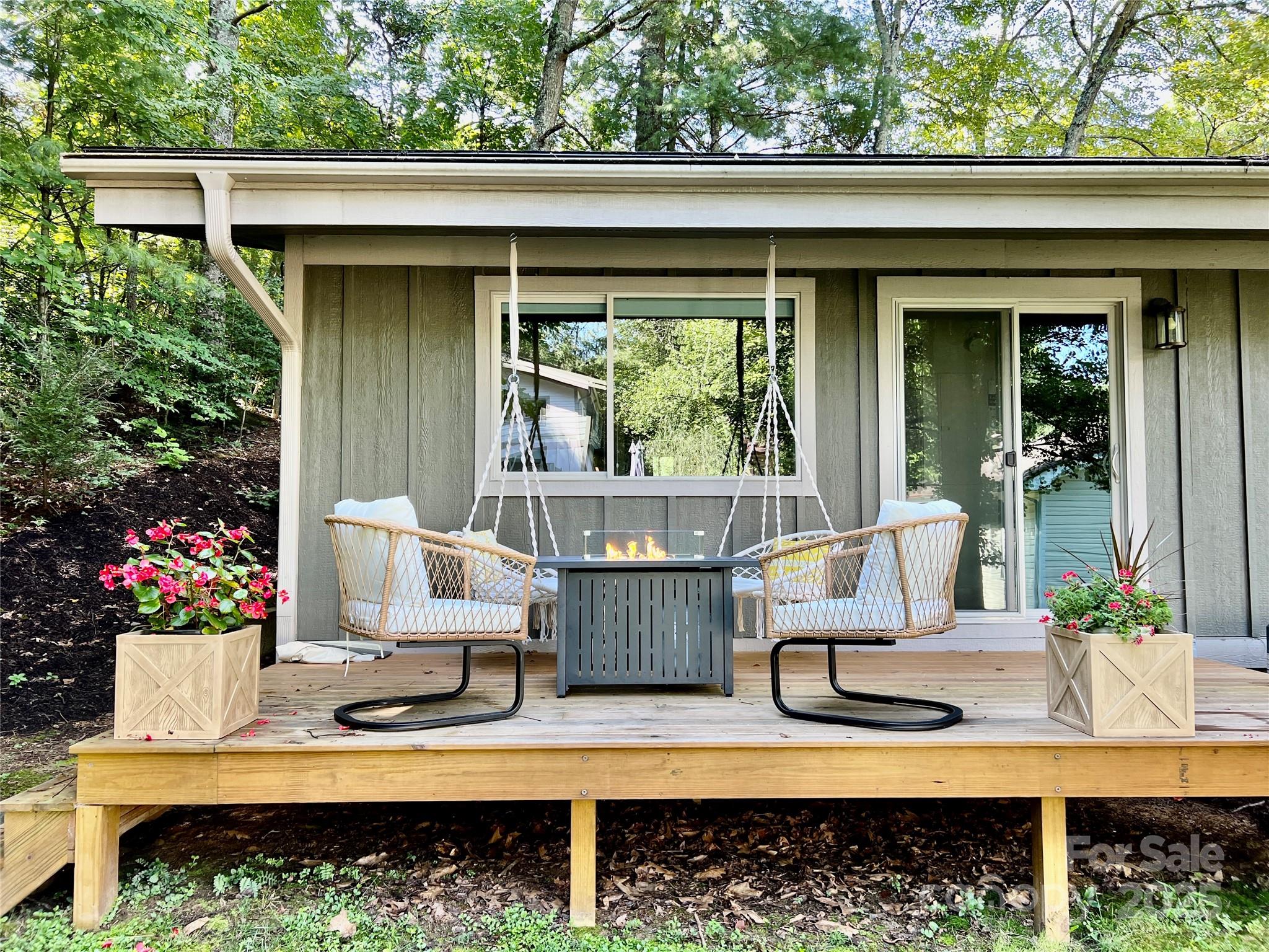 710 Rhododendron Avenue