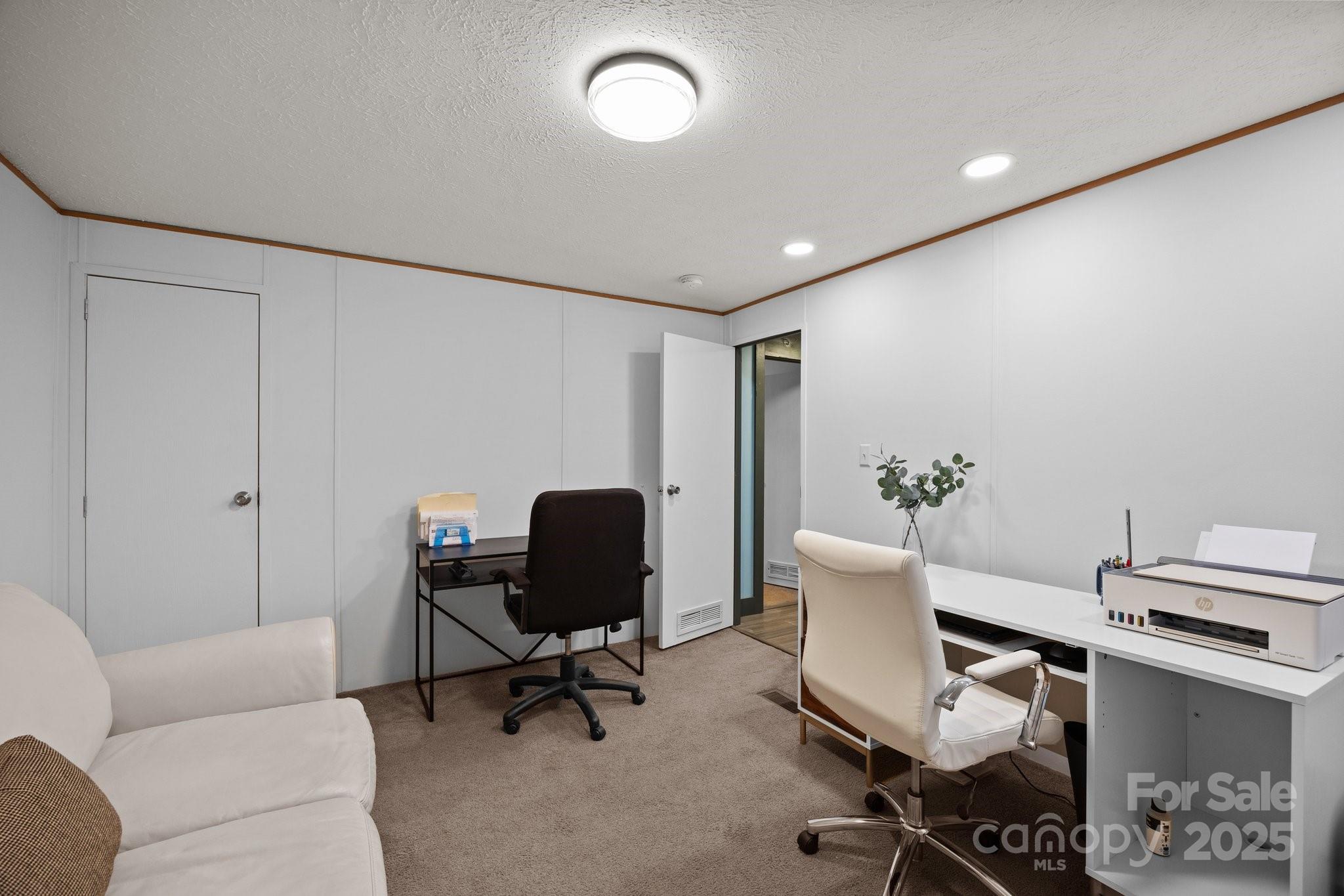 615 School Road E