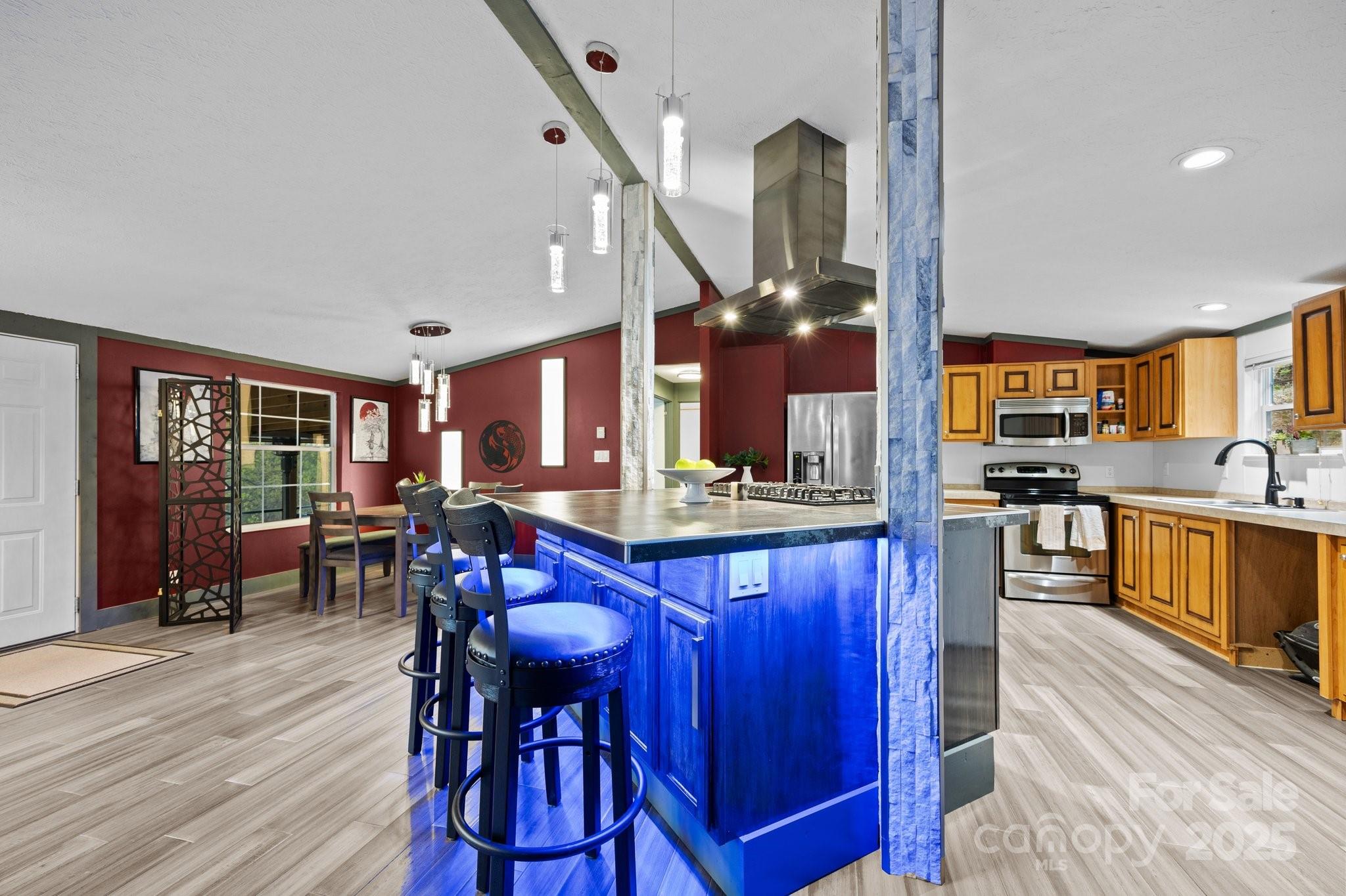 615 School Road E
