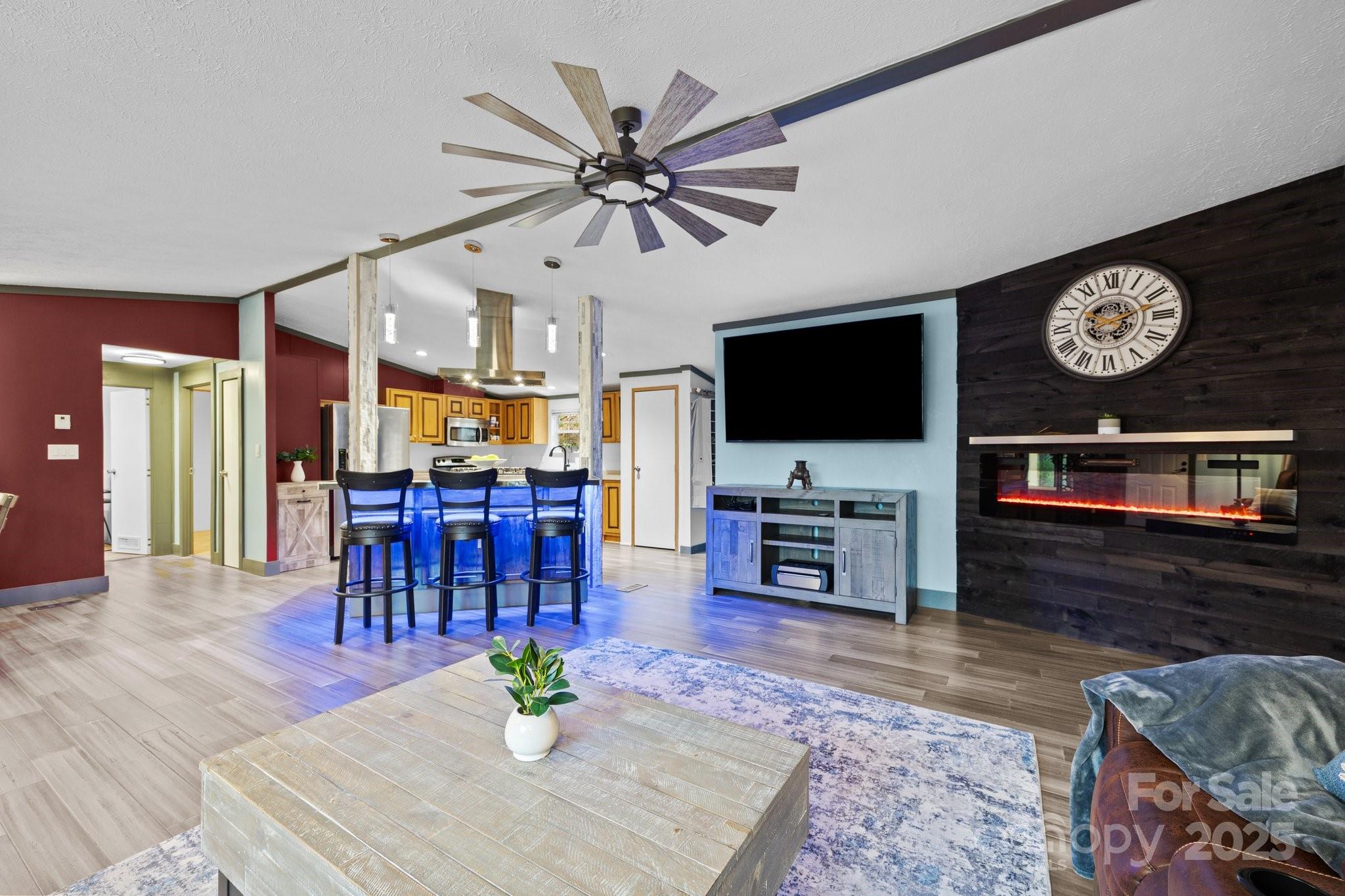 615 School Road E