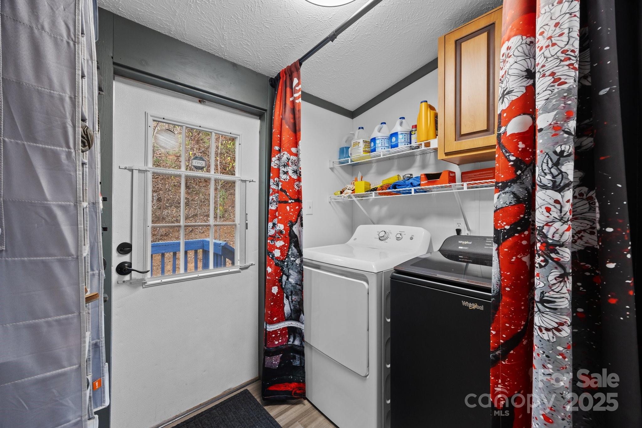 615 School Road E