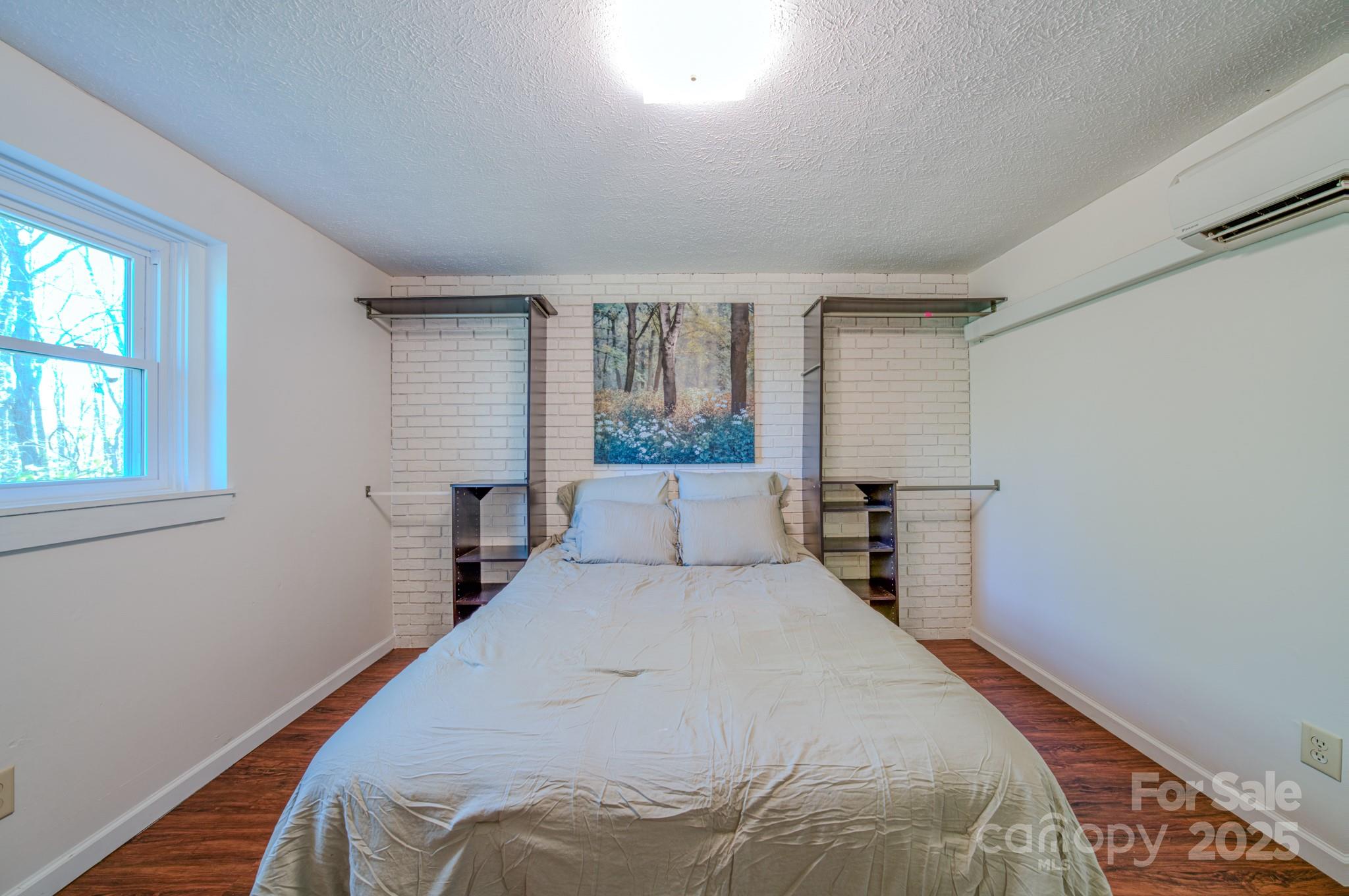 280 Fletcher View Drive