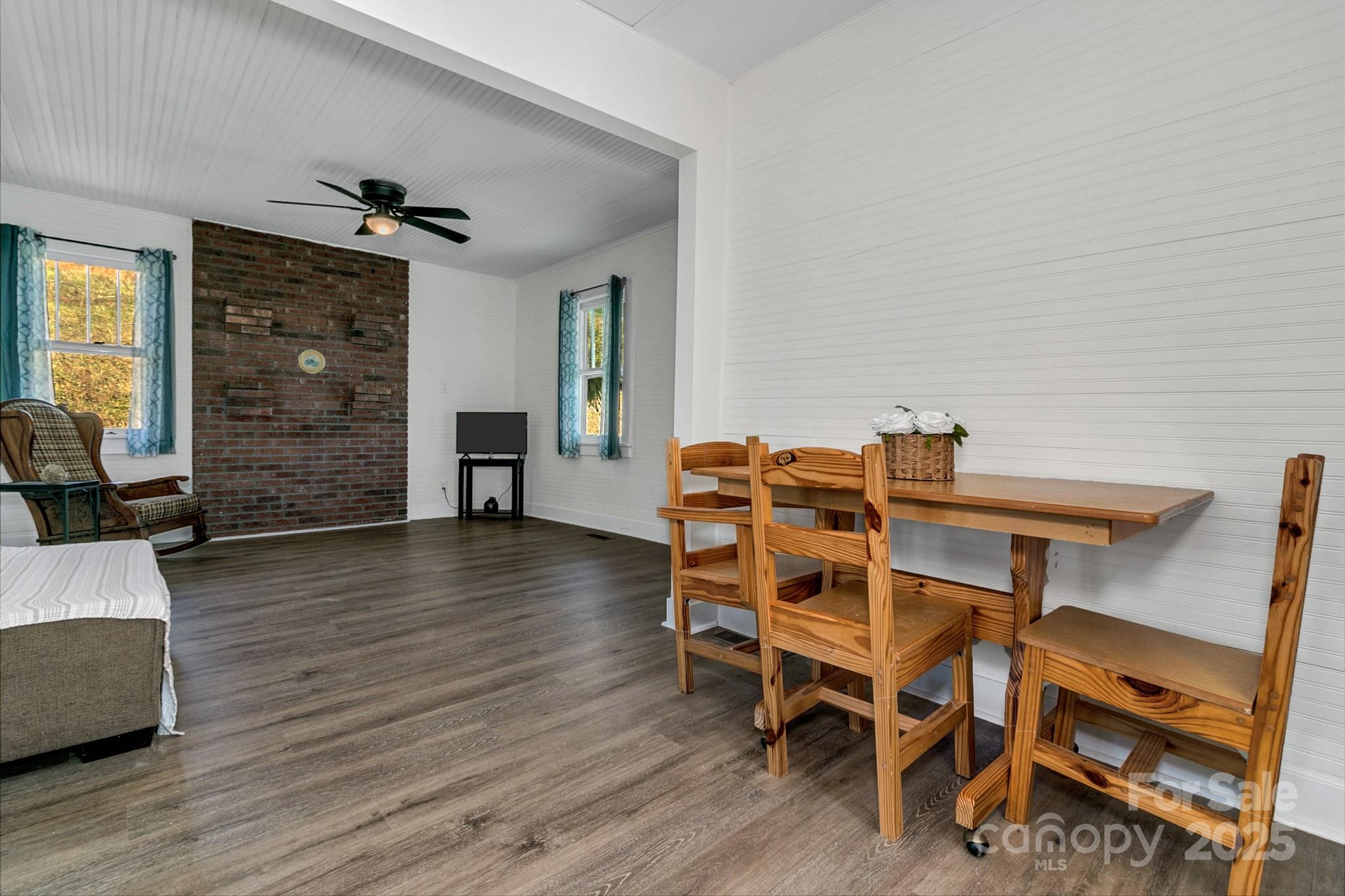 122 Old Nc 63 Highway